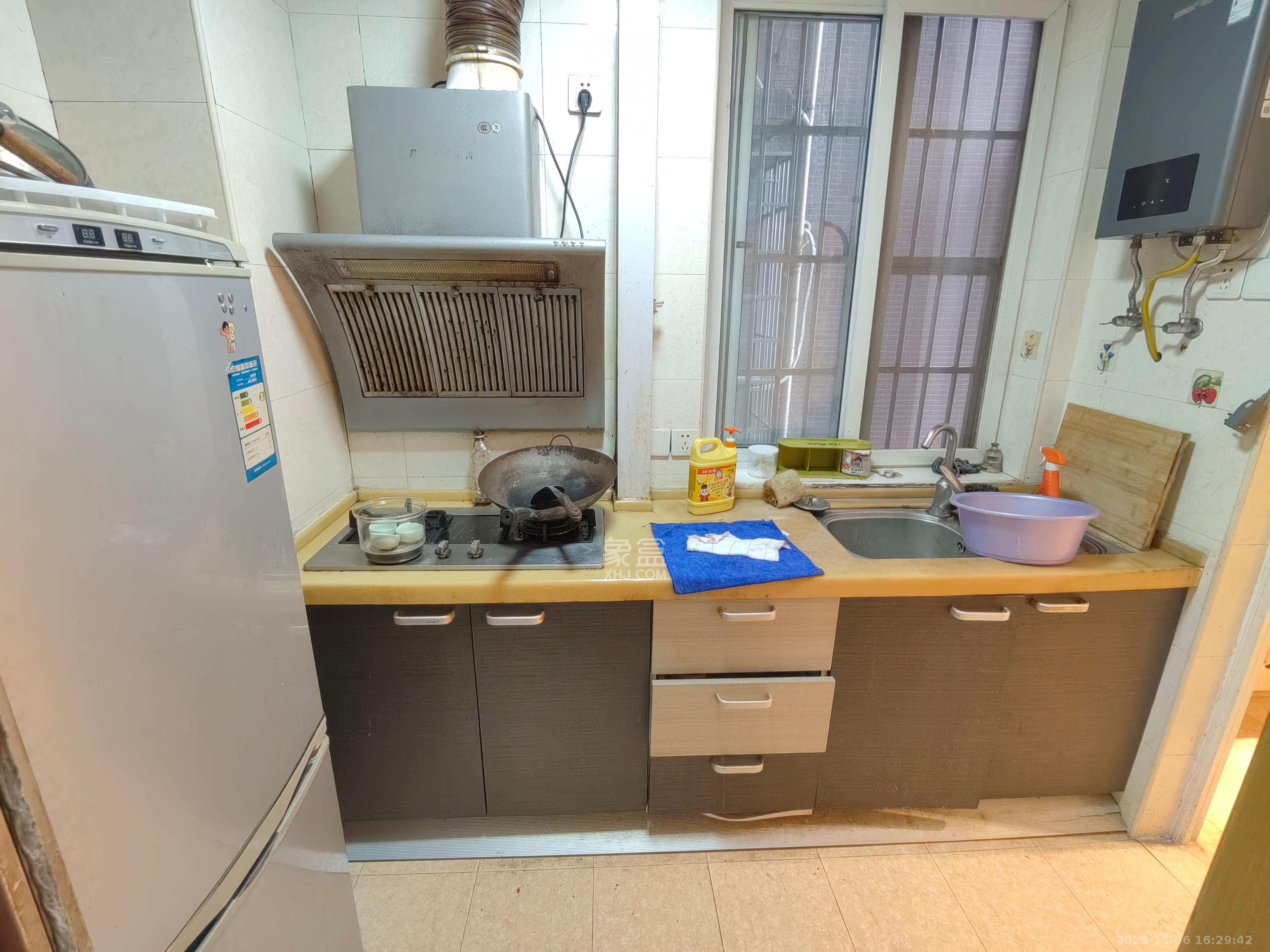 巧克力空间(建鸿达现代大厦) 2室2厅1卫 2000.0元/月 巧克力空间(建鸿达现代大厦) 2室2厅1卫 2000.0元/月室内图