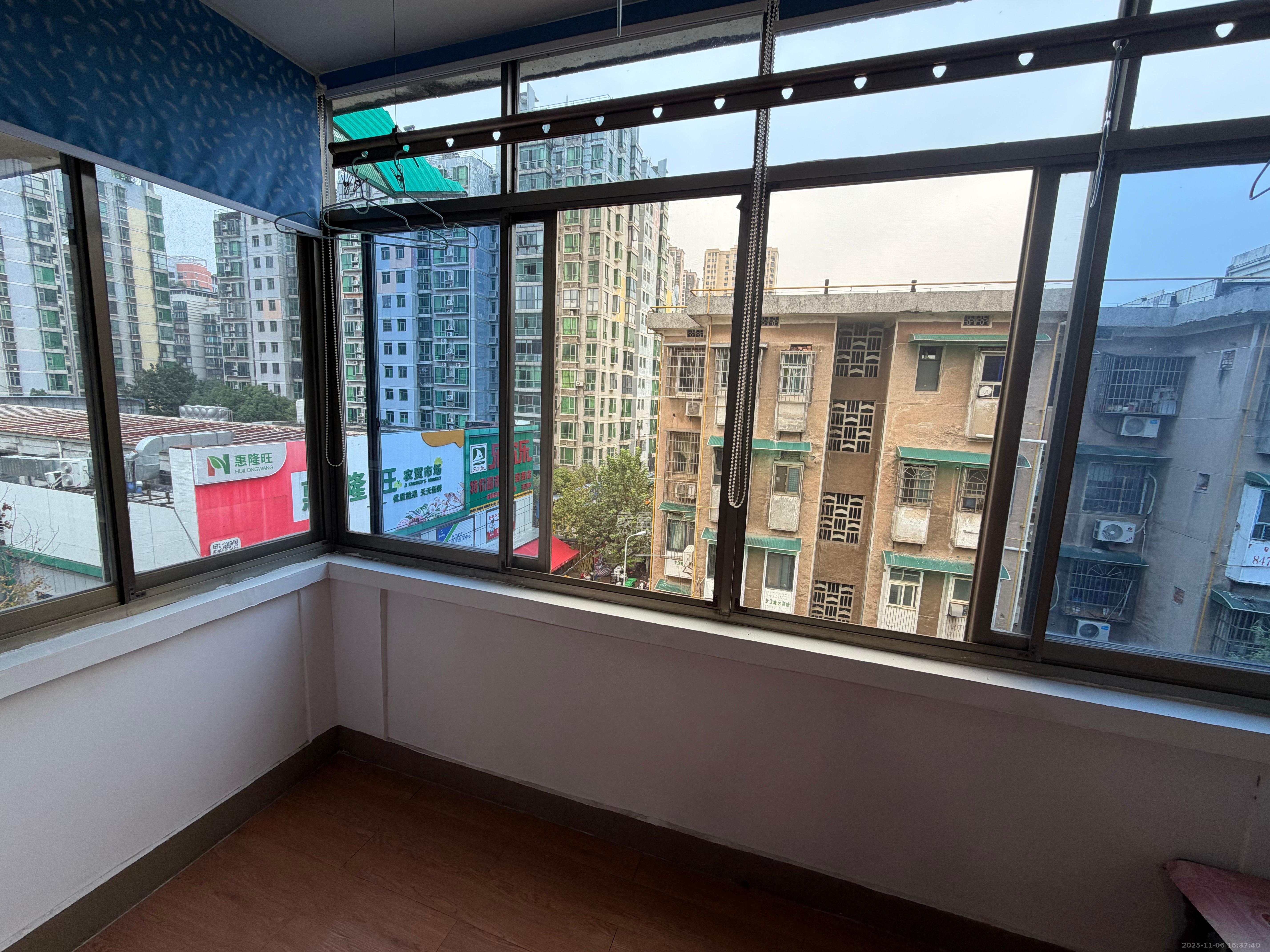 窑岭东村散盘  2室1厅1卫    1400.0元/月室内图