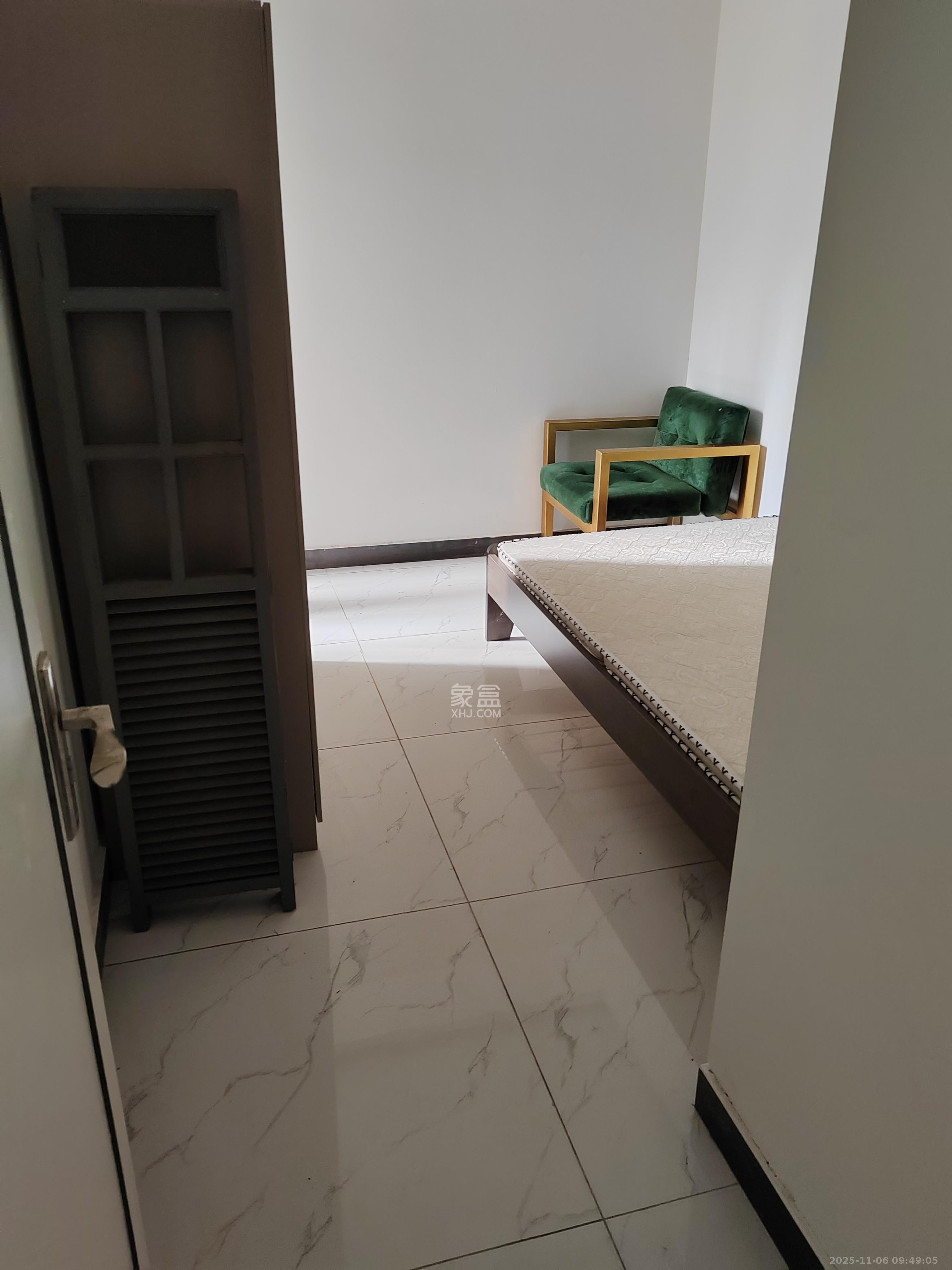 保利城(中航城国际社区、郡原美村) 3室2厅1卫 1900.0元/月 保利城(中航城国际社区、郡原美村) 3室2厅1卫 1900.0元/月室内图