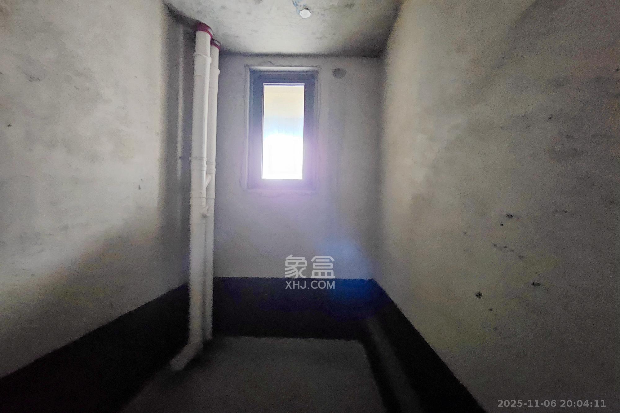 明昇壹城（明昇时代广场）二期  4室2厅3卫    410.0万卫生间