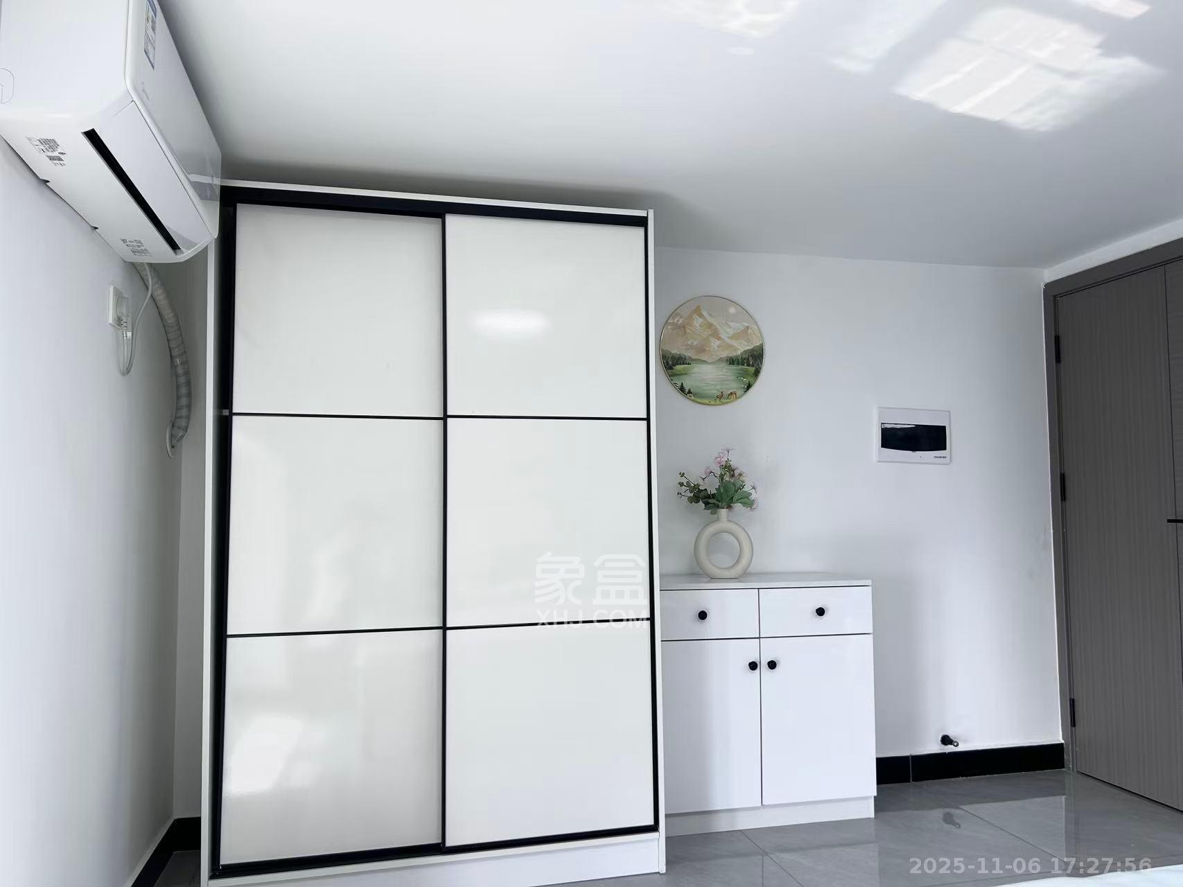 龙湖新壹城 1室1厅1卫 1380.0元/月 龙湖新壹城 1室1厅1卫 1380.0元/月室内图