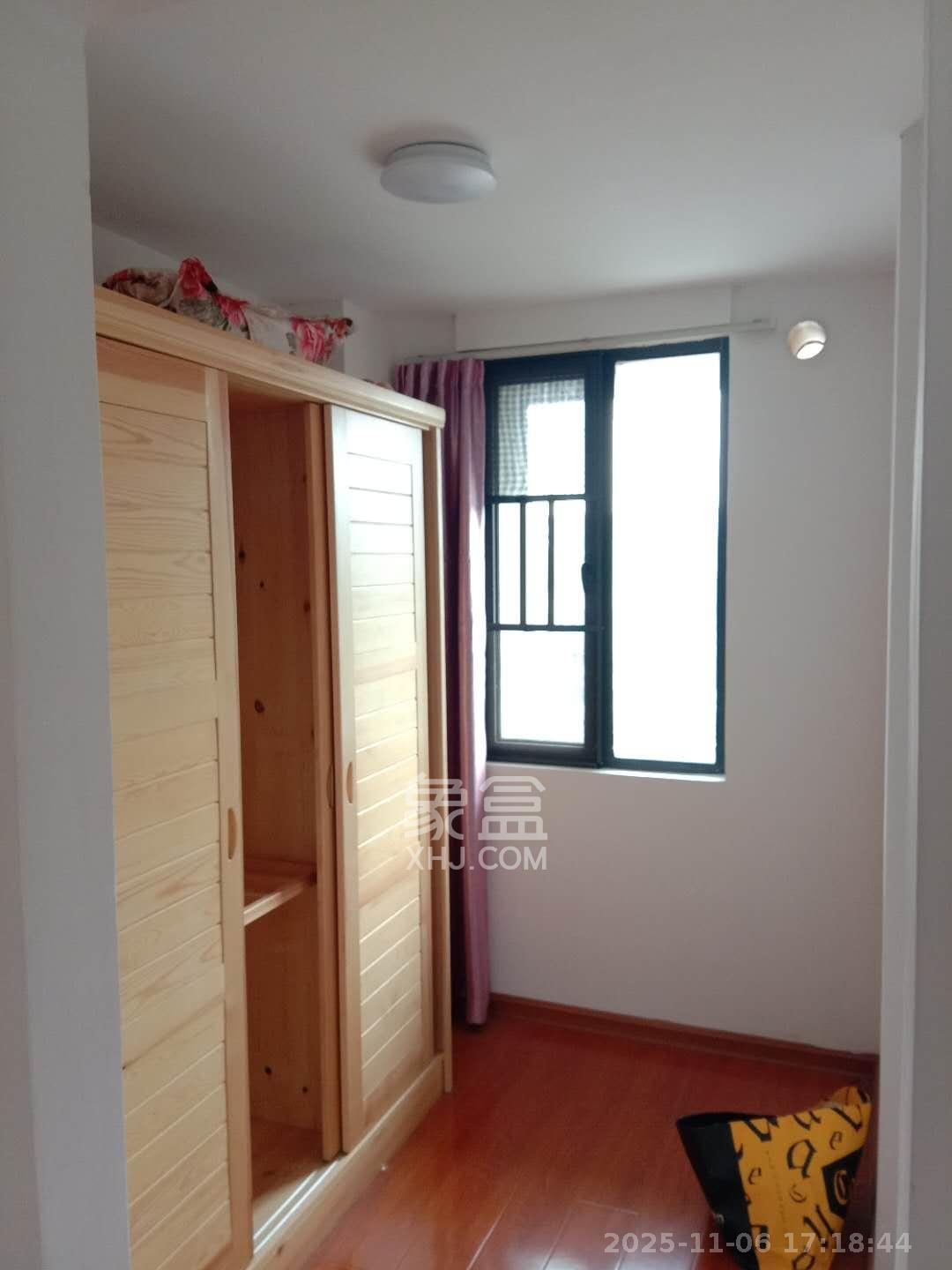 振业城二期  3室2厅1卫    3000.0元/月室内图