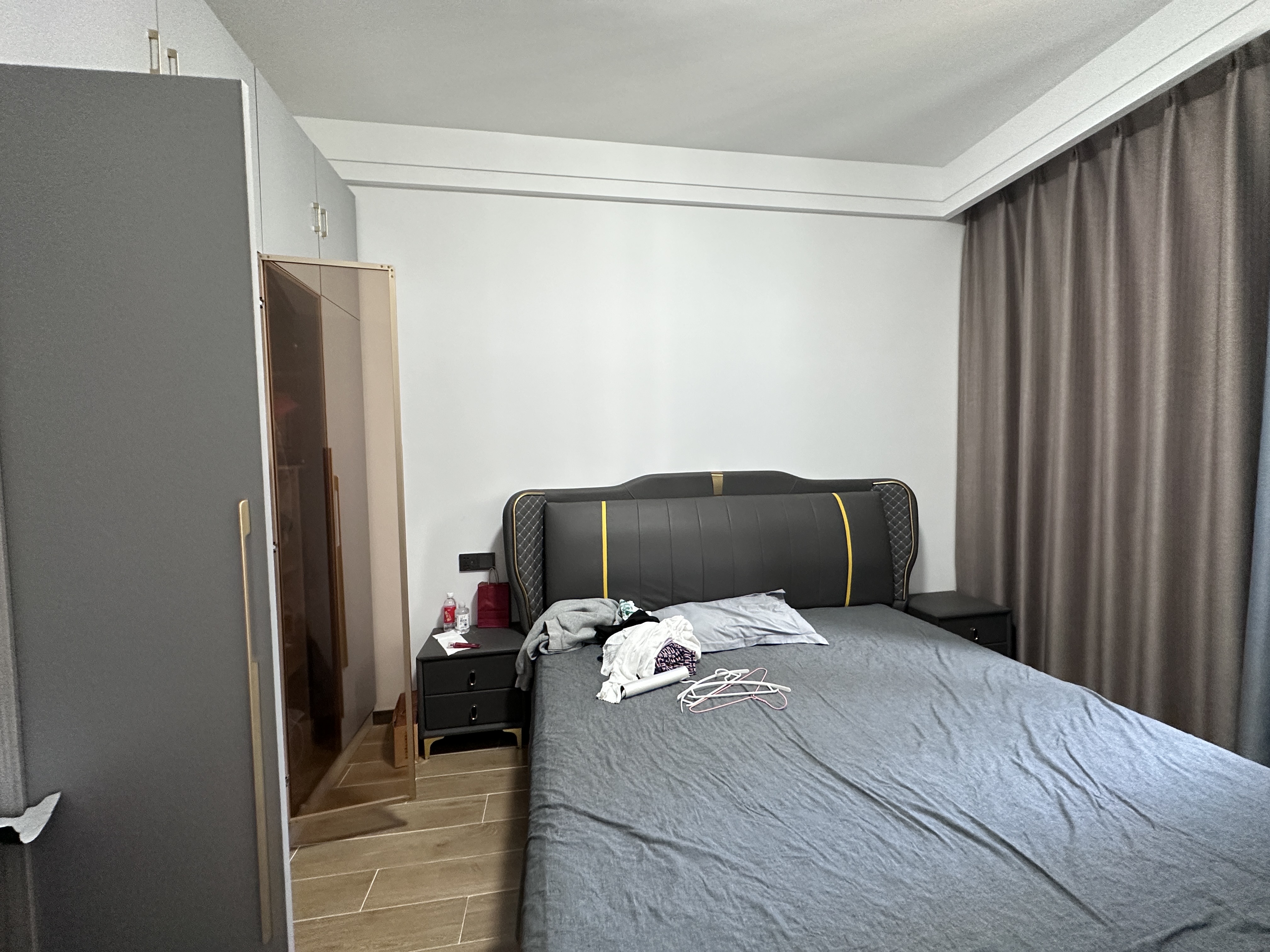 海航豪庭南苑  4室2厅2卫    6000.0元/月室内图