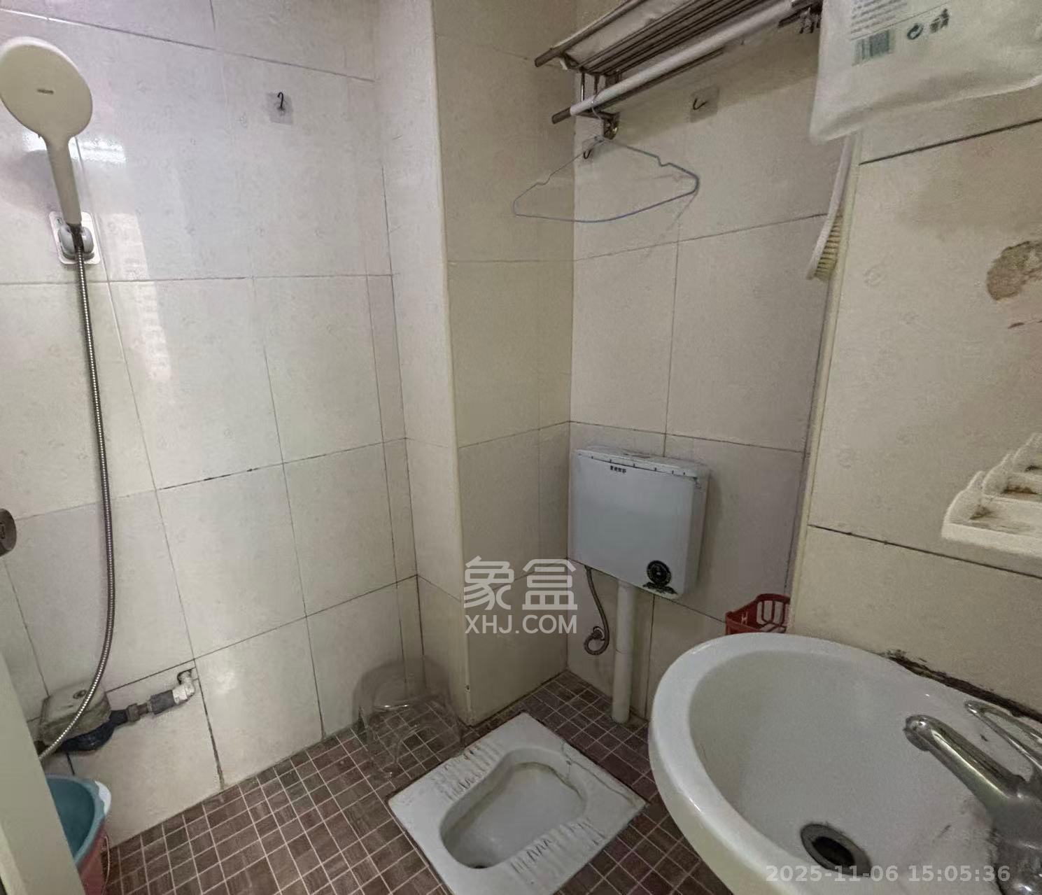 菁华源  1室1厅1卫    1700.0元/月室内图