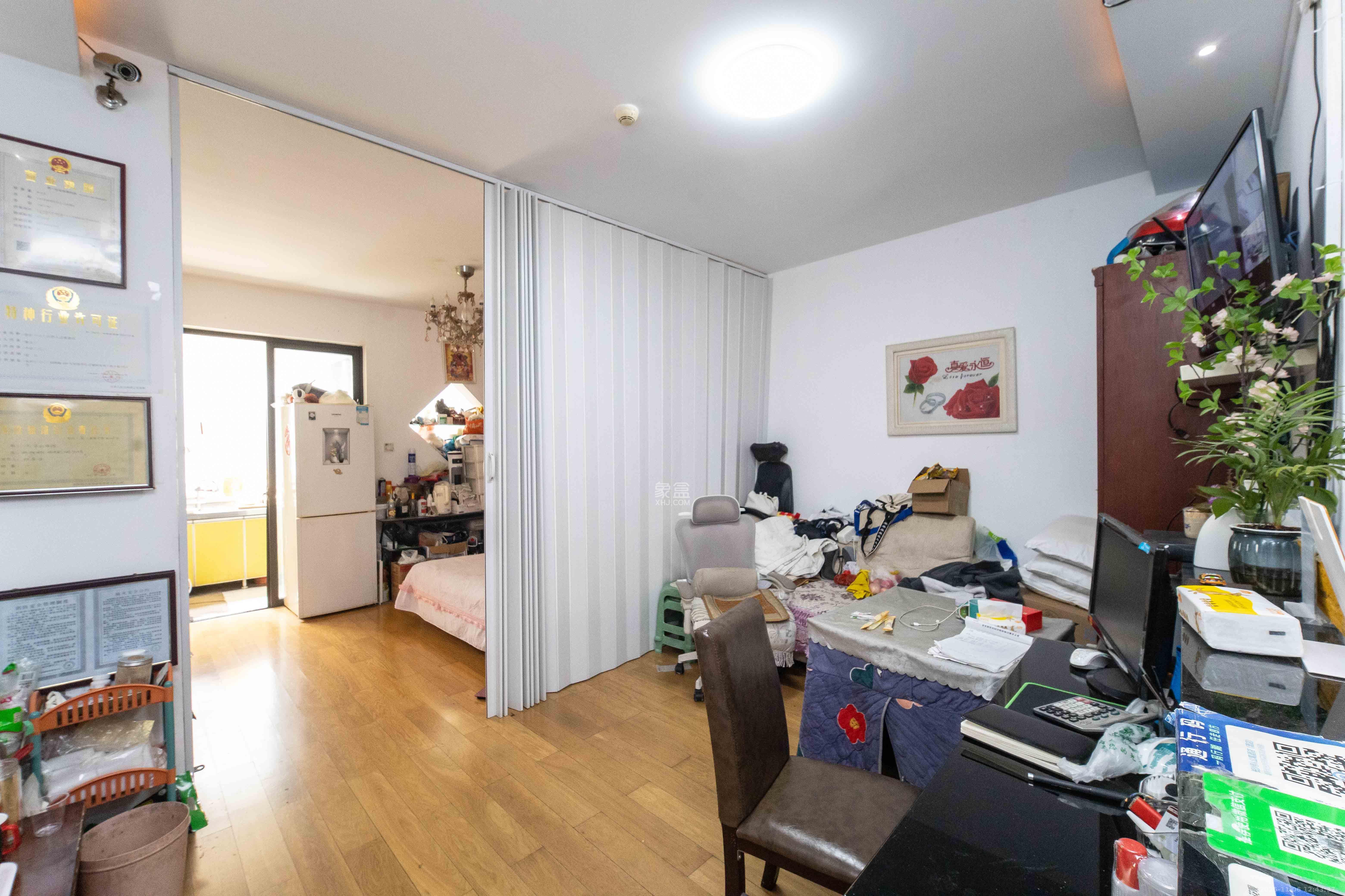 锦湘国际星城三期（锦绣苑）  1室1厅1卫    1500.0元/月