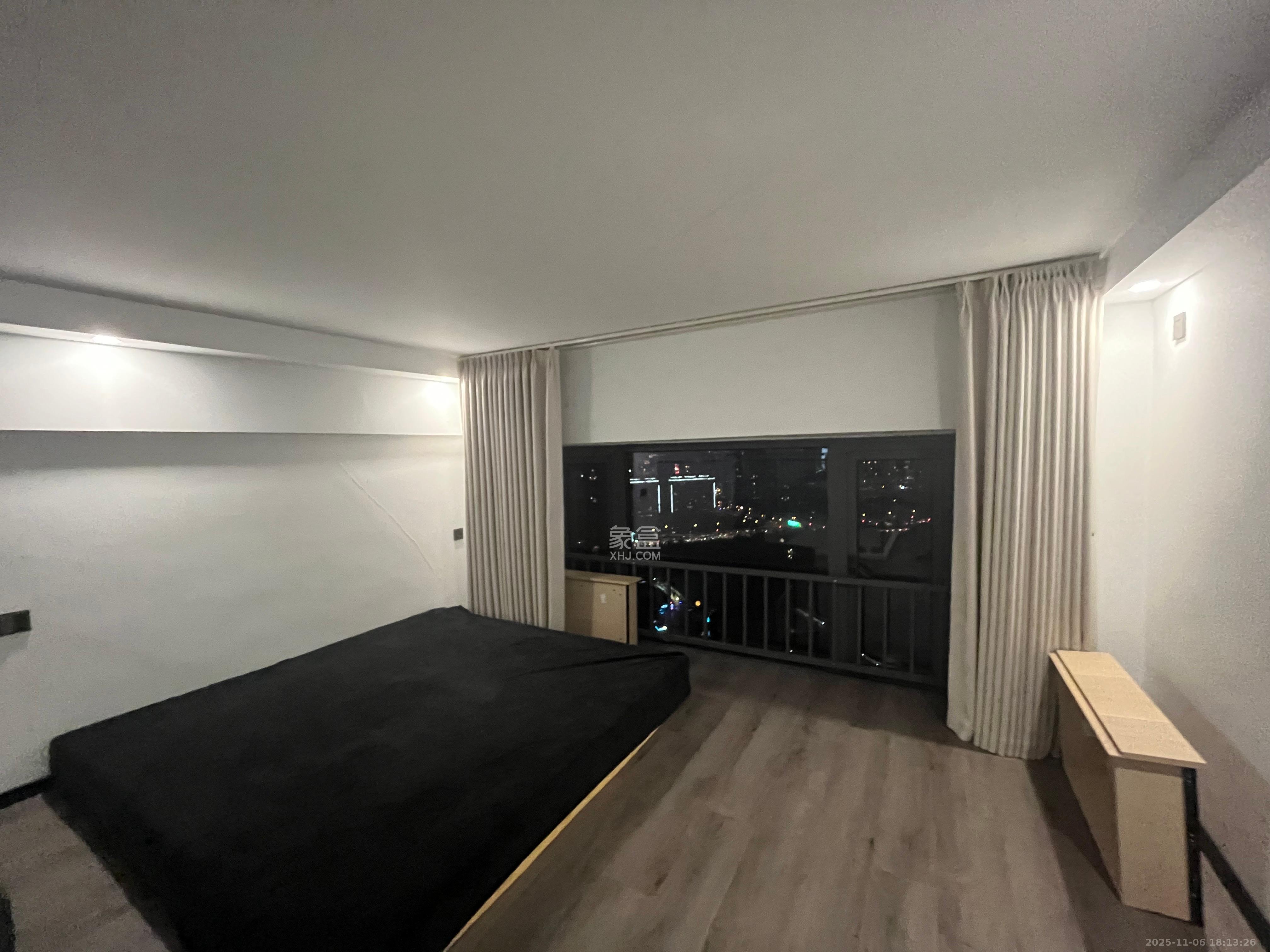 藏珑湖上公馆  2室1厅1卫    2400.0元/月室内图