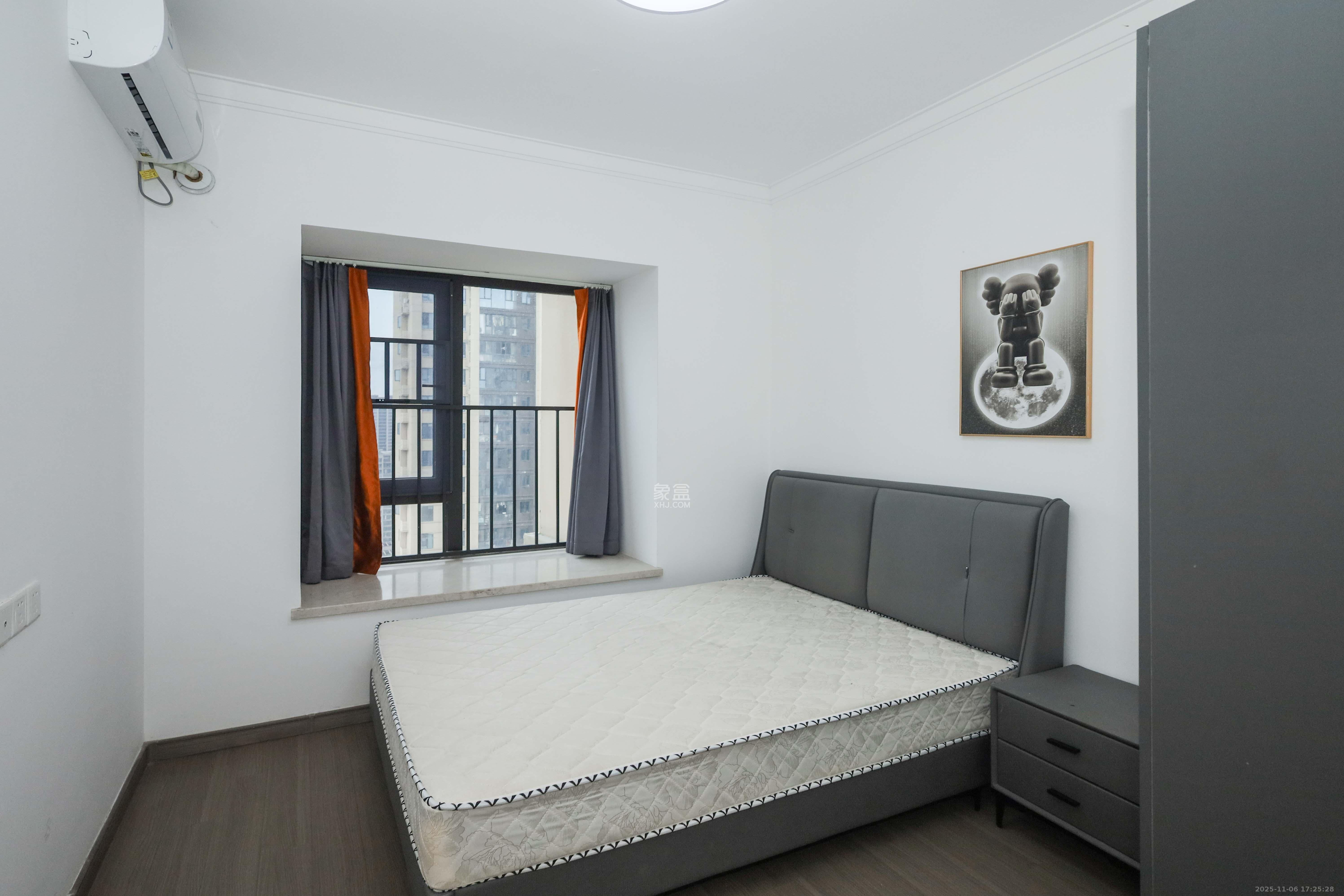 越秀亲爱里  3室2厅2卫    99.0万卧室