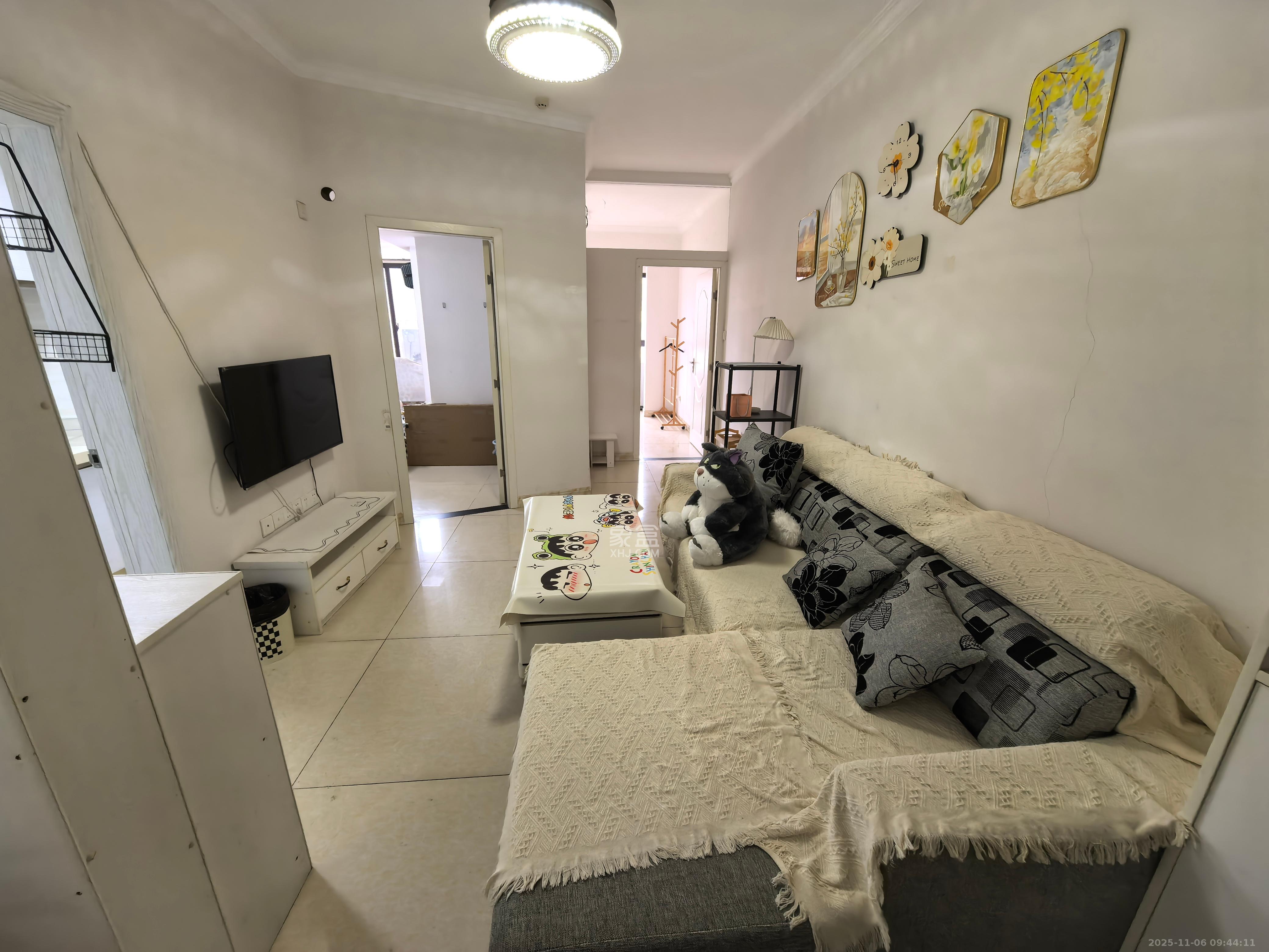 中信凯旋蓝岸(中信新城三期) 2室1厅1卫 1600.0元/月 中信凯旋蓝岸(中信新城三期) 2室1厅1卫 1600.0元/月室内图