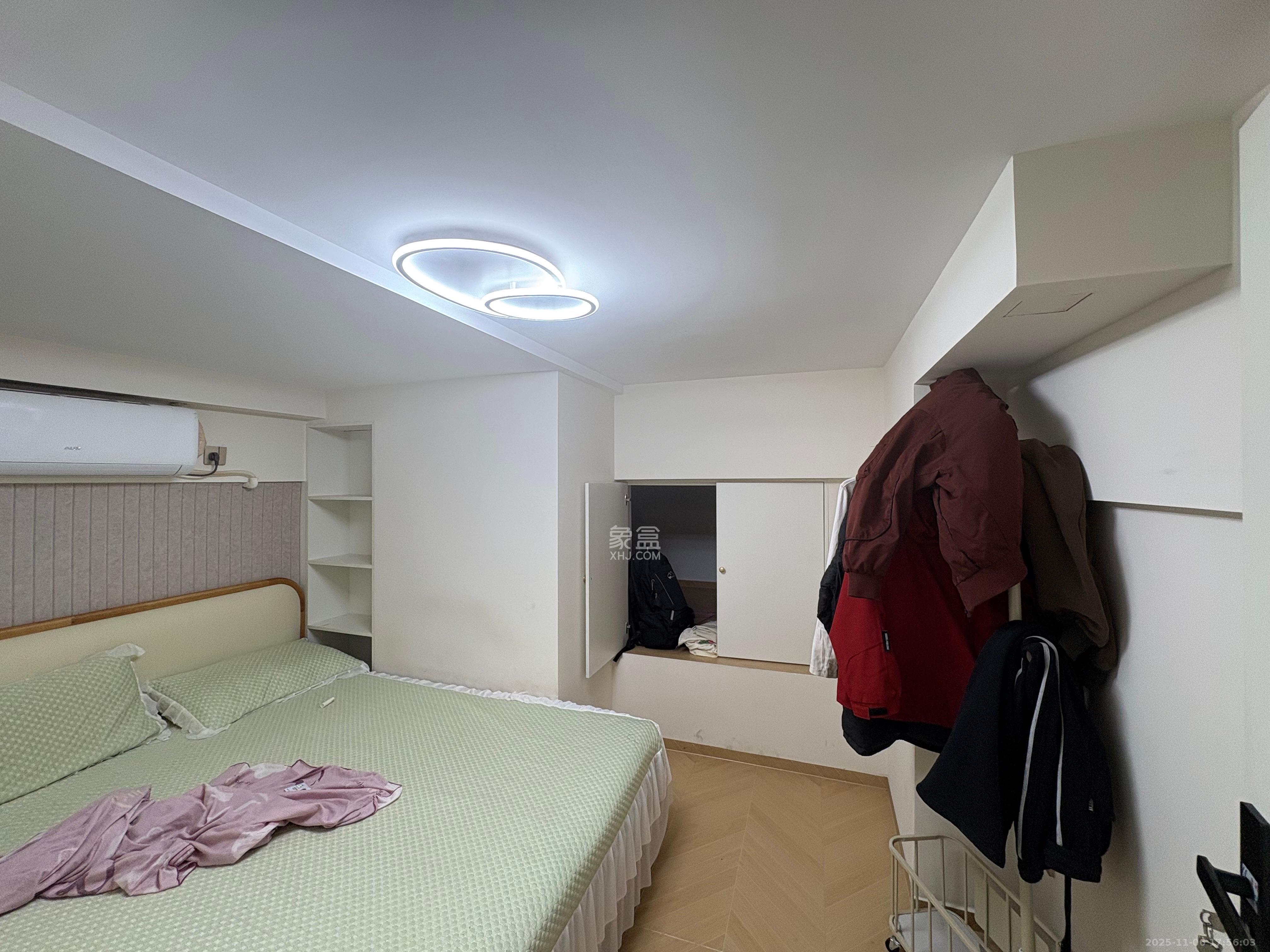 保利中环广场(保利中悦苑) 2室1厅1卫 2400.0元/月 保利中环广场(保利中悦苑) 2室1厅1卫 2400.0元/月室内图