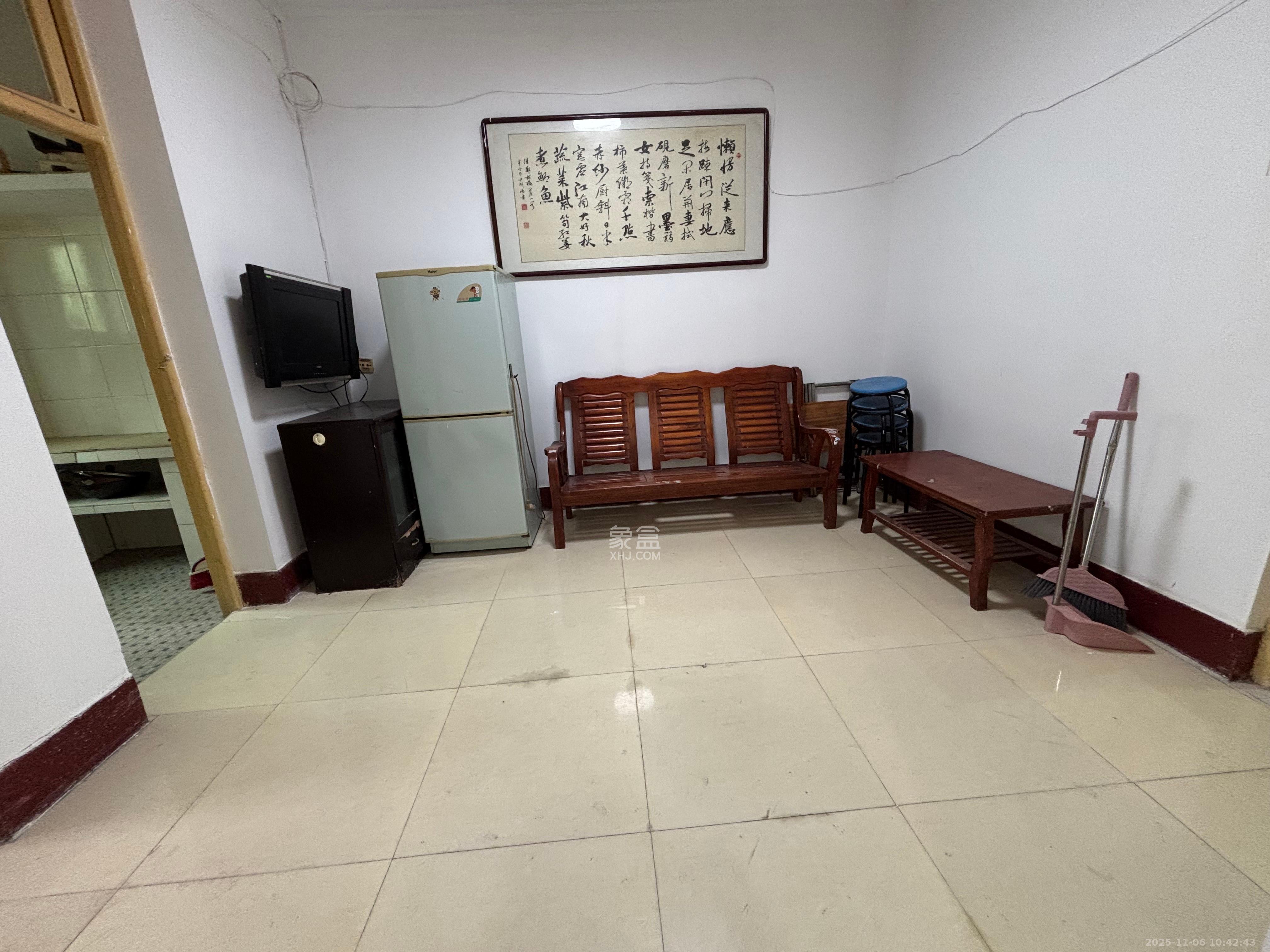 邵阳坪农垦局宿舍9号  1室1厅1卫    1600.0元/月室内图