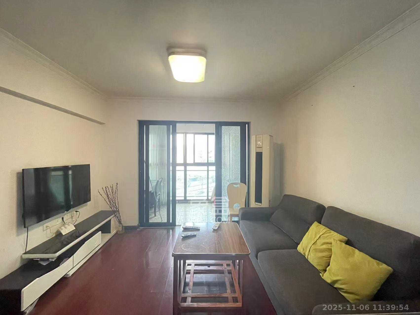 阿普阿布 2室2厅1卫 2400.0元/月 阿普阿布 2室2厅1卫 2400.0元/月室内图