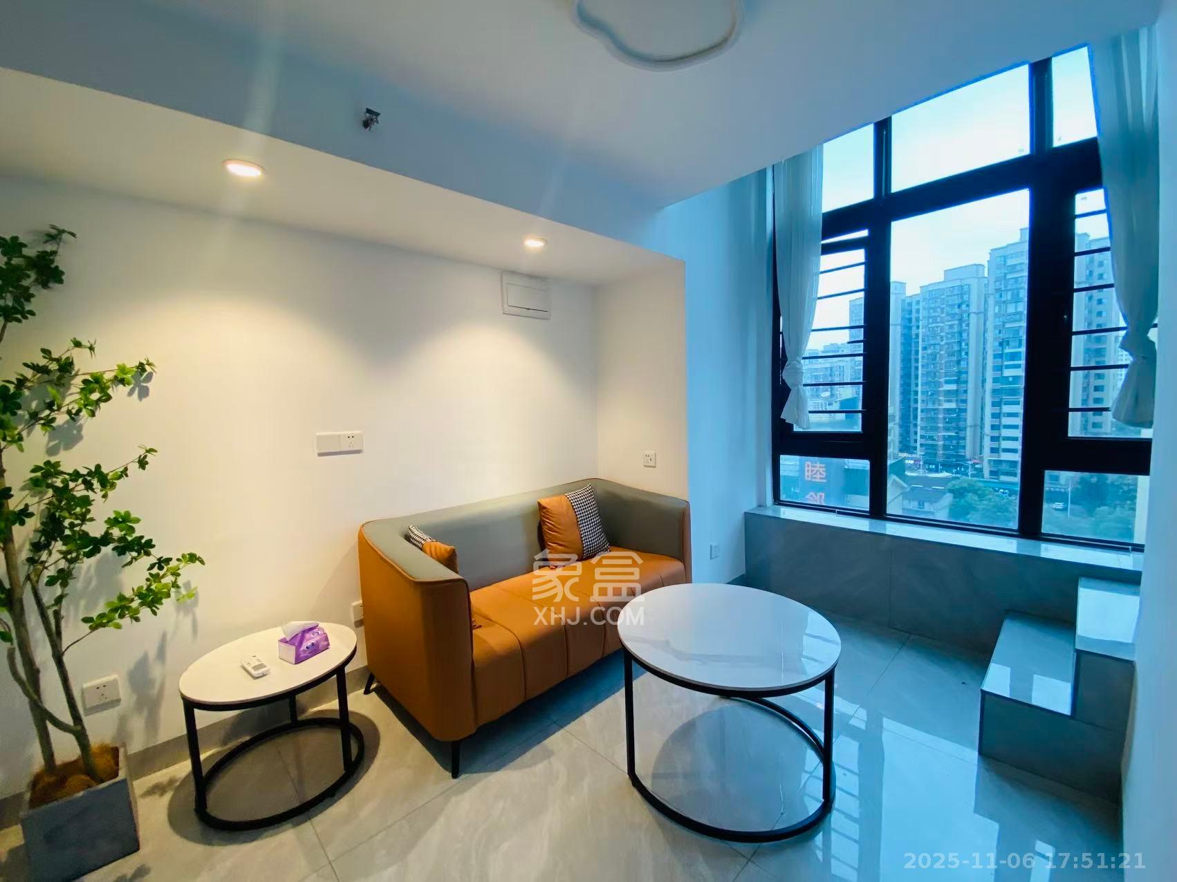 越秀悦湖台  1室0厅0卫    1600.0元/月室内图