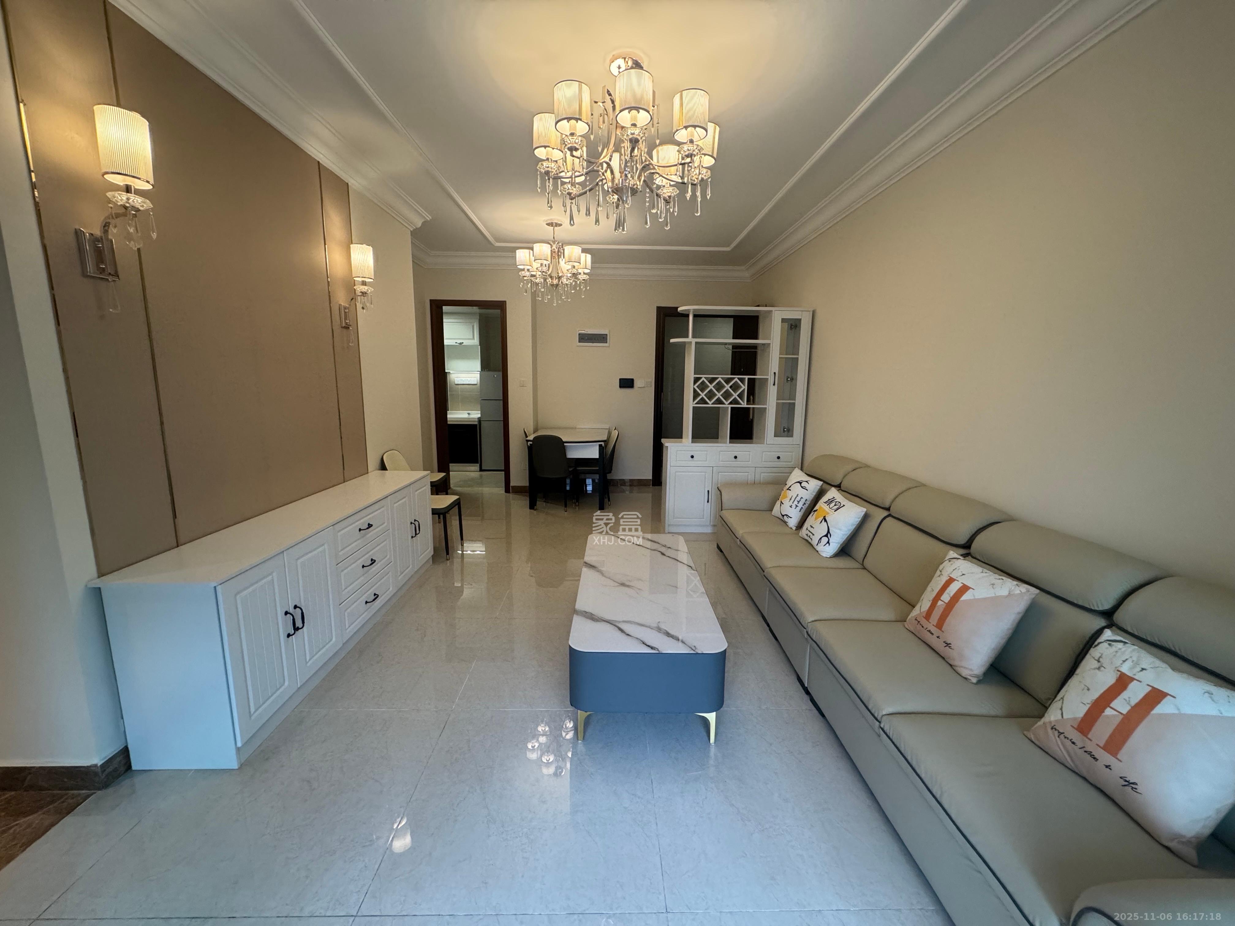 恒大御景半岛 3室2厅1卫 1600.0元/月 恒大御景半岛 3室2厅1卫 1600.0元/月室内图