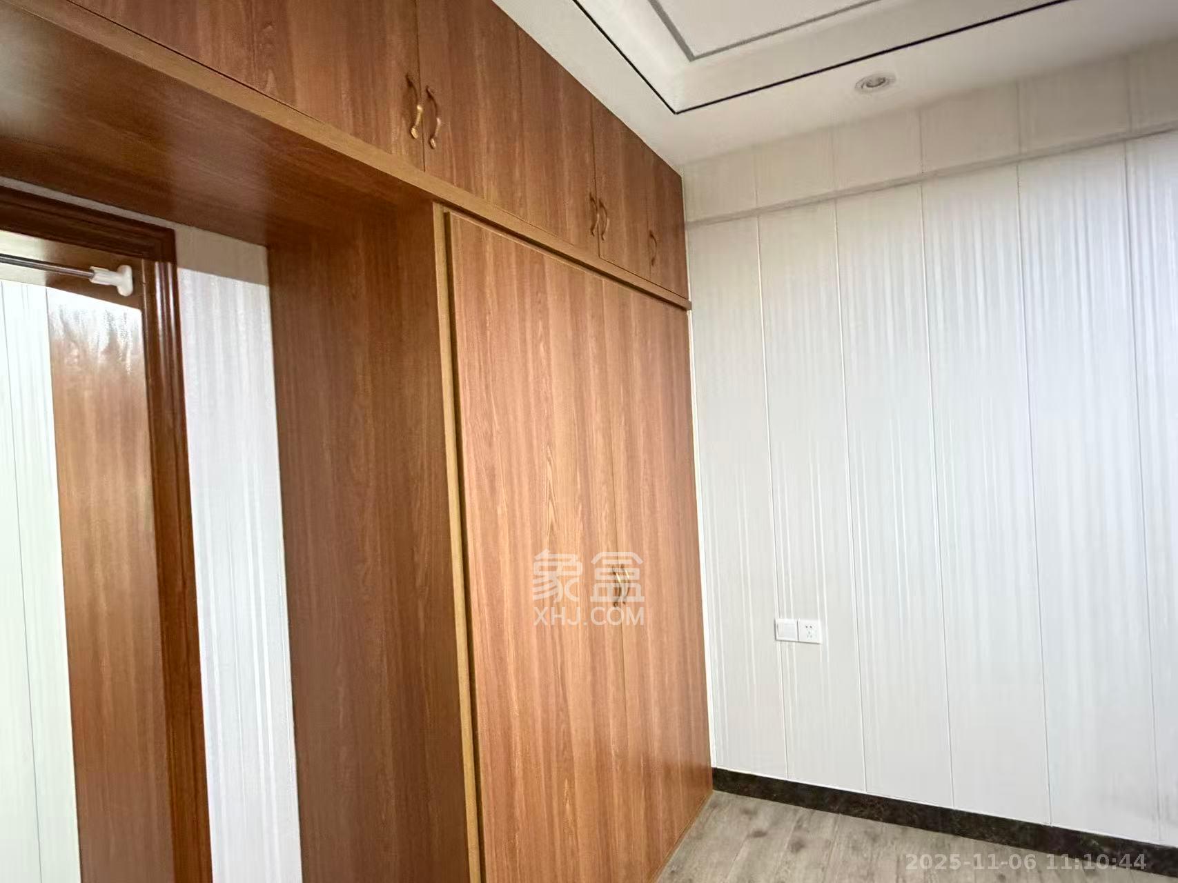 摩天一号 1室1厅1卫 2000.0元/月 摩天一号 1室1厅1卫 2000.0元/月室内图