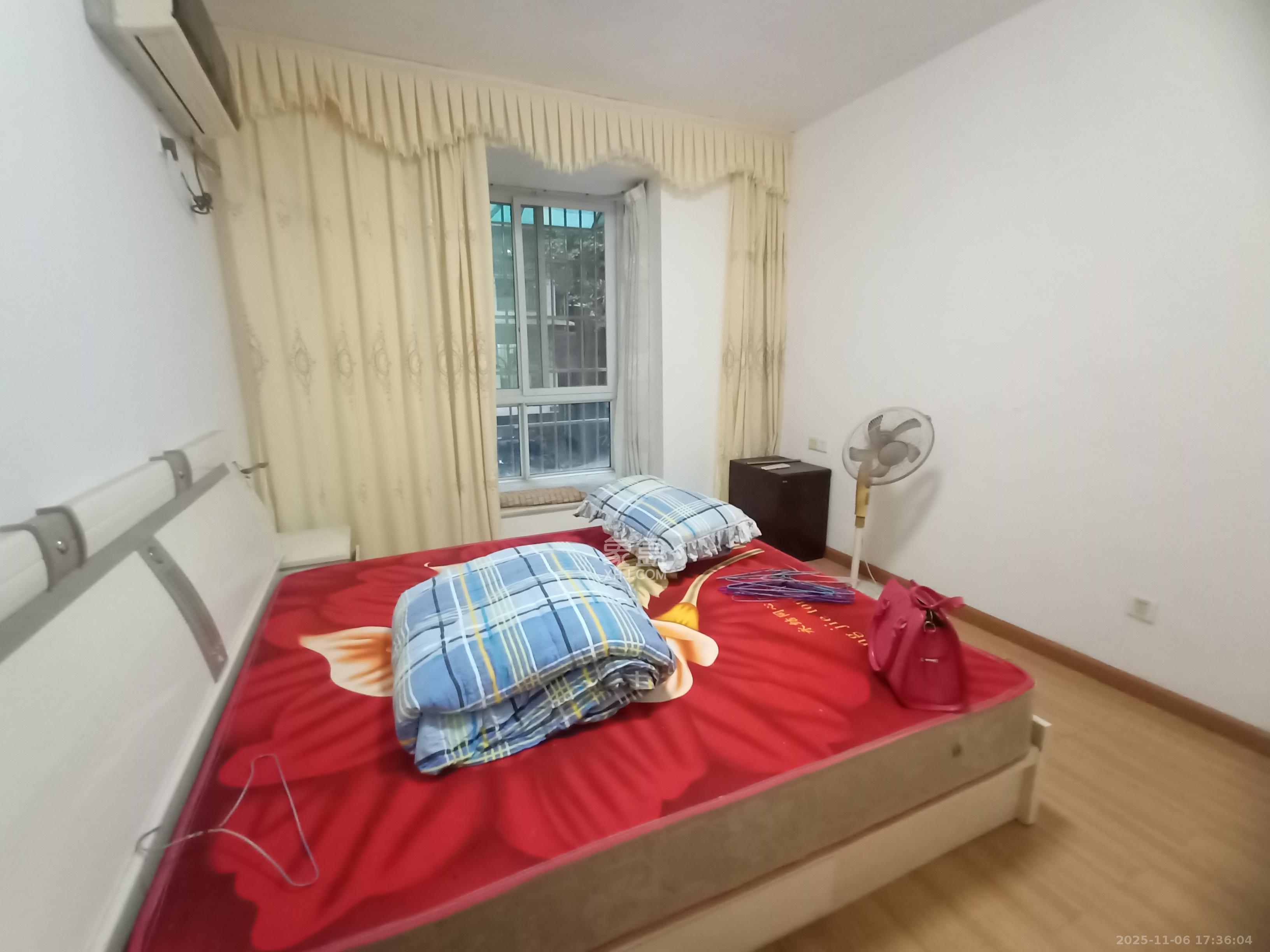 好家园  2室2厅1卫    1600.0元/月室内图