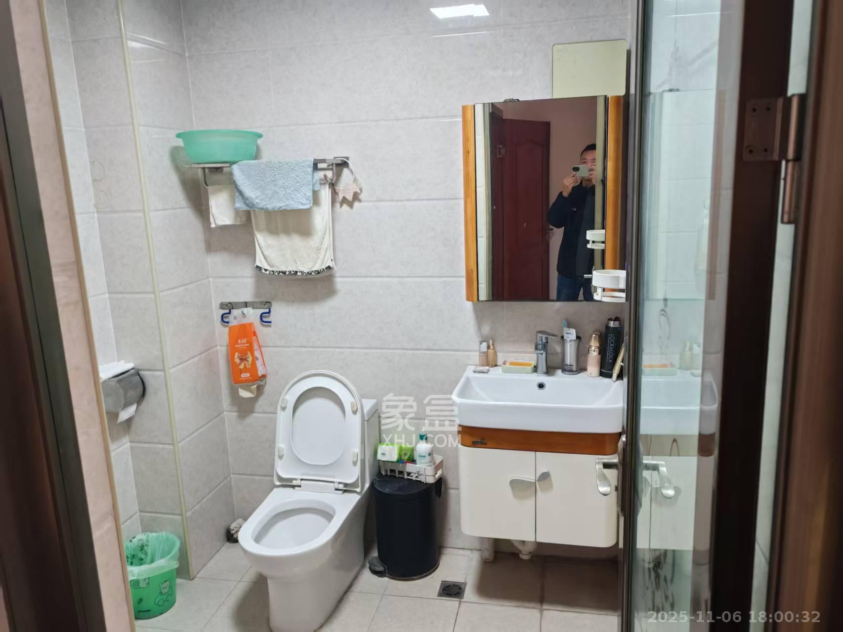 奥林匹克花园贡院二期  4室2厅2卫    3500.0元/月室内图