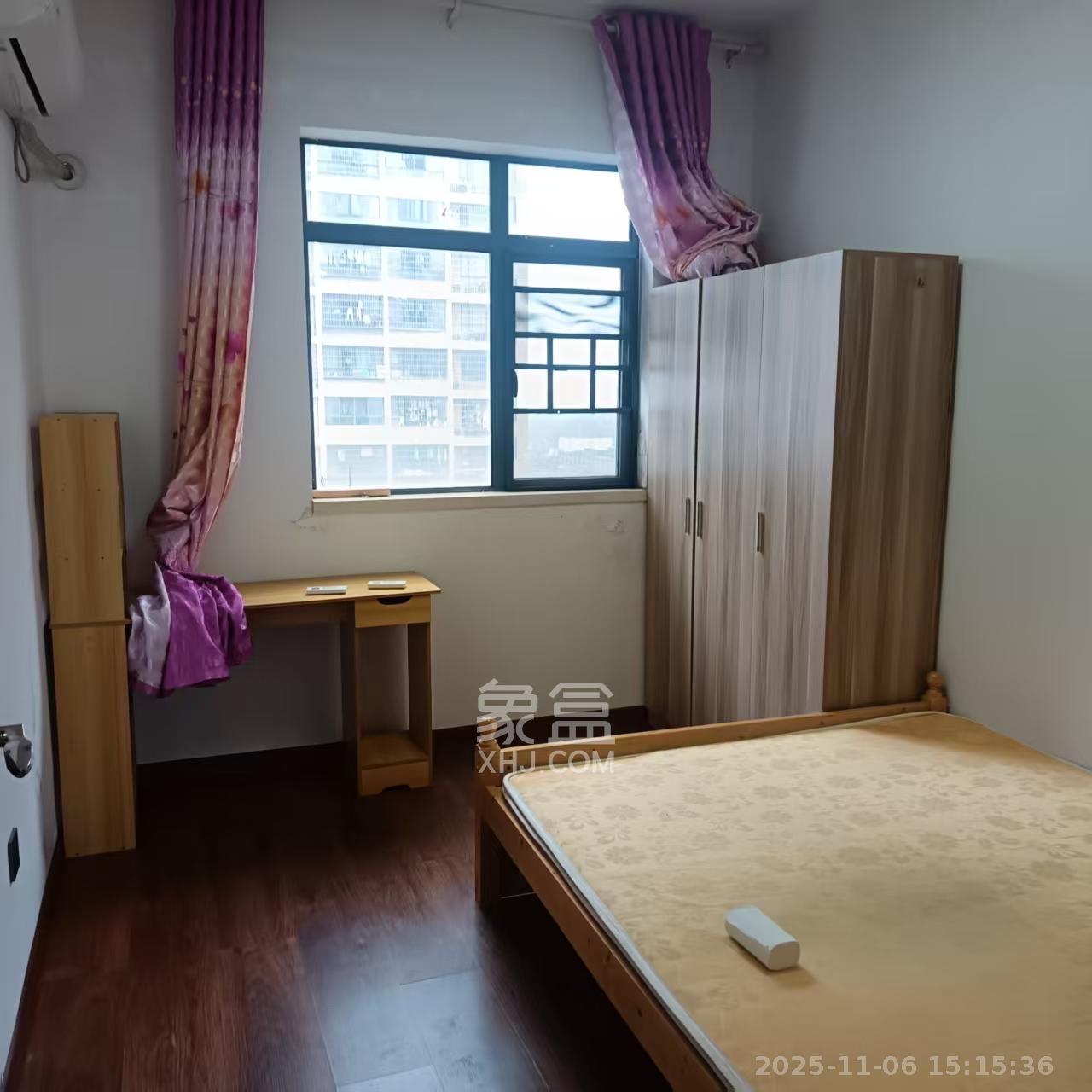 中国铁建国际城二期  4室2厅2卫    2300.0元/月室内图