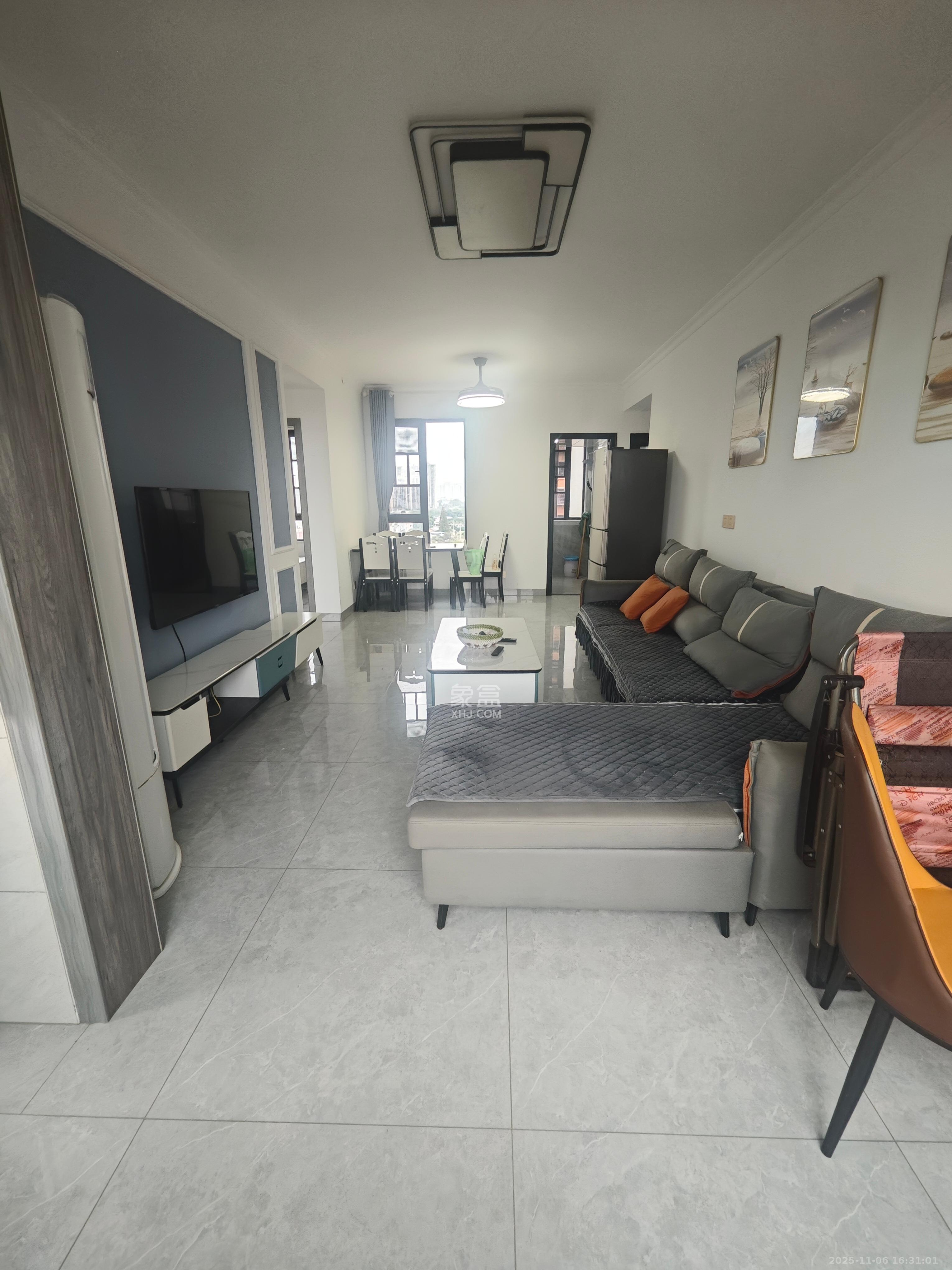 东合新苑  2室2厅1卫    2400.0元/月室内图