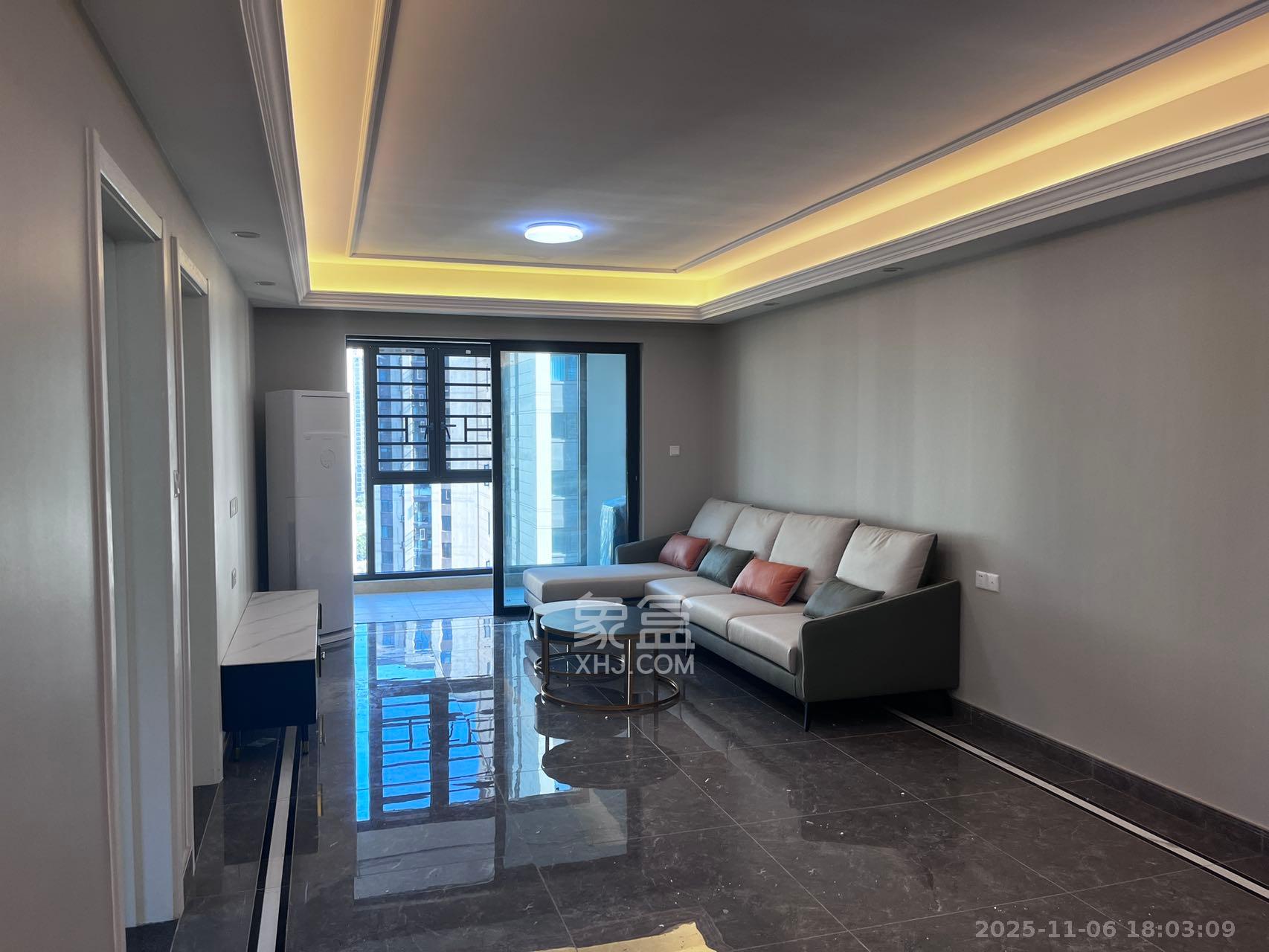 中海珑悦府  4室1厅1卫    3500.0元/月室内图