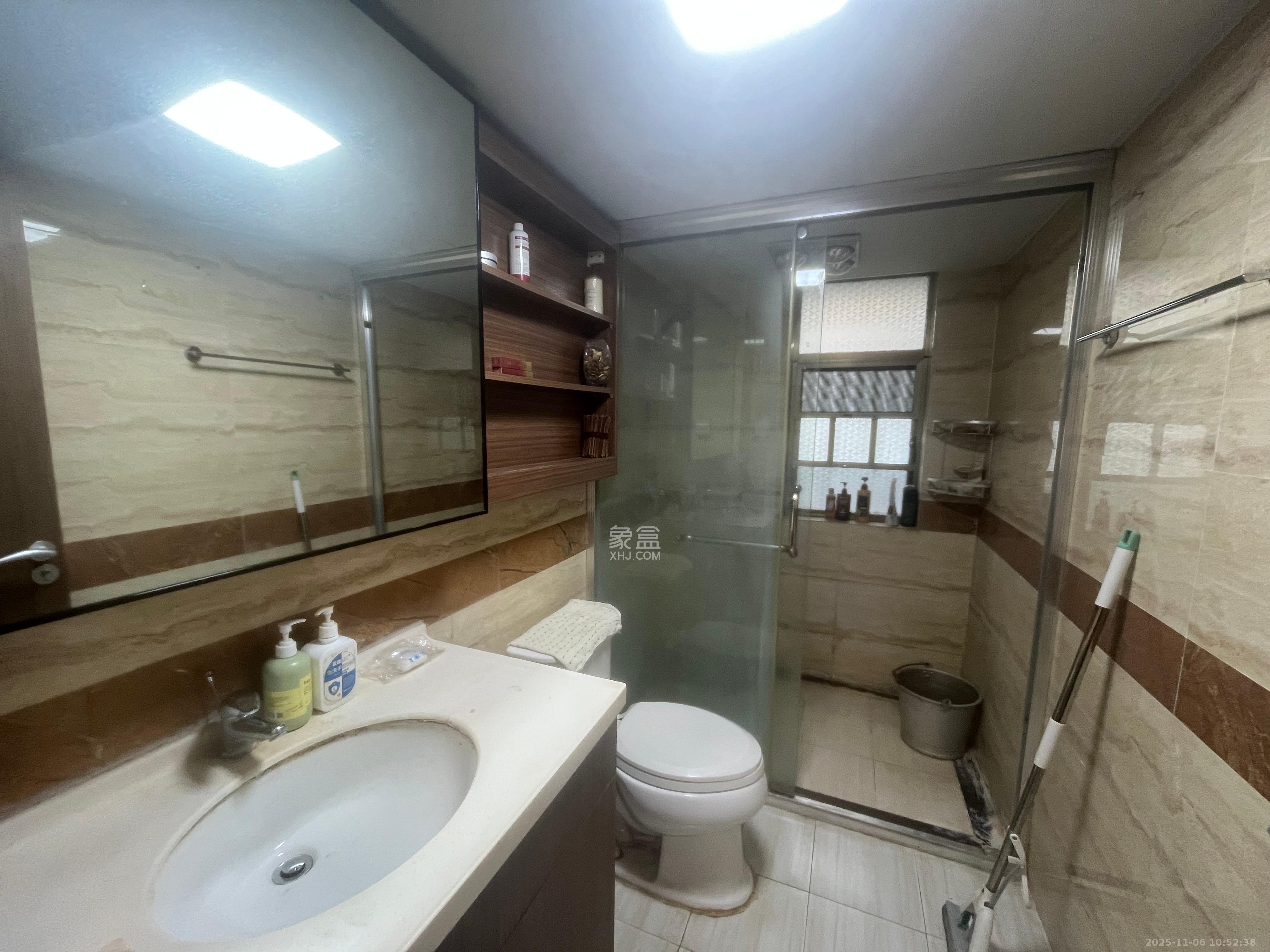 江山帝景哈佛  3室2厅2卫    2500.0元/月室内图