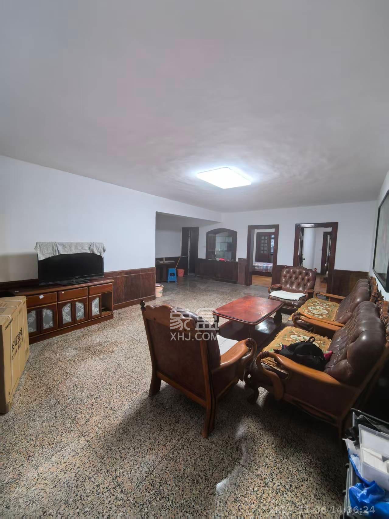 赐闲湖（机关事务管理单位房）  3室2厅2卫    2600.0元/月室内图