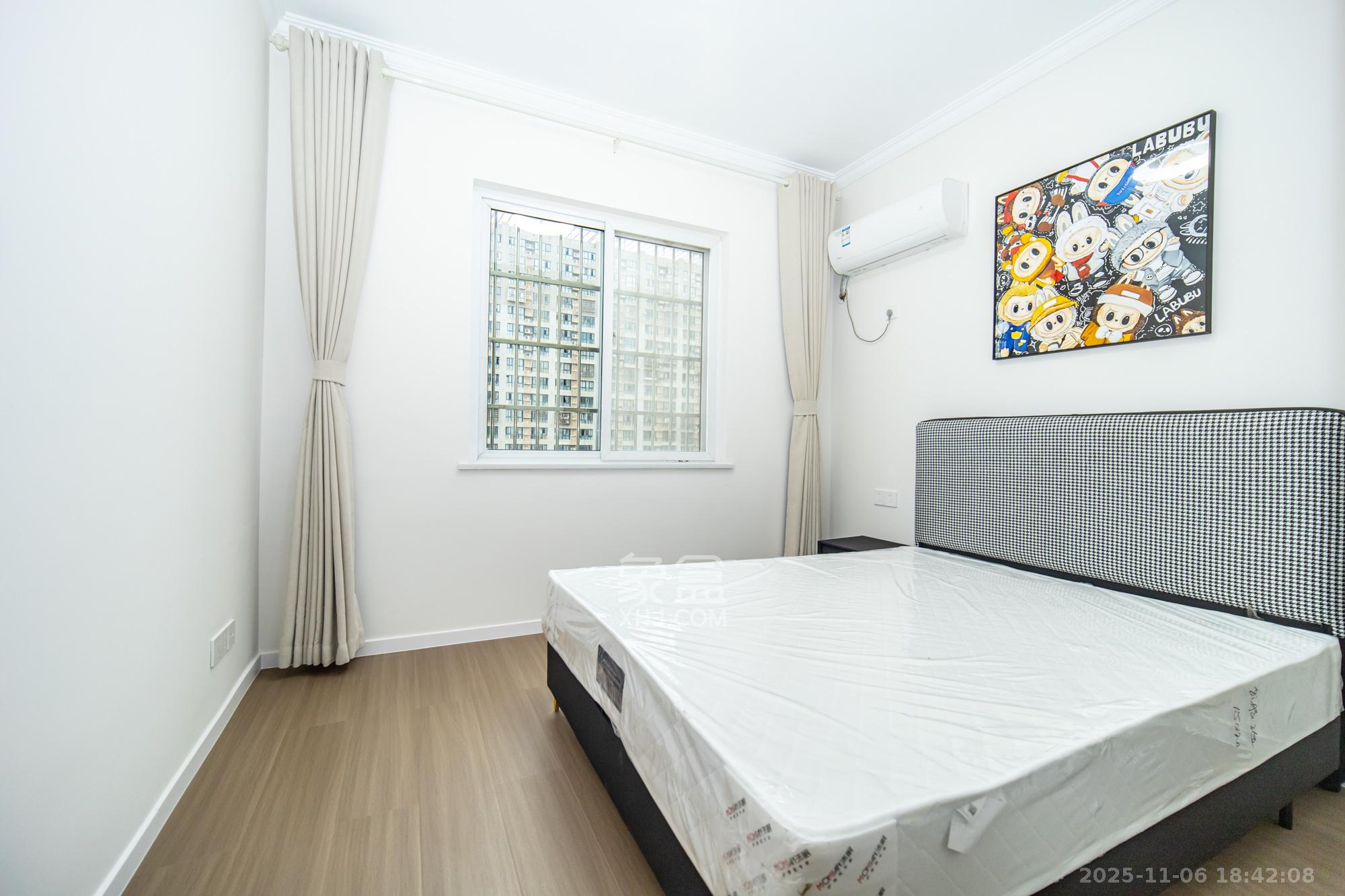 楚天世纪城东苑 3室2厅2卫 79.8万 楚天世纪城东苑 3室2厅2卫 79.8万卧室