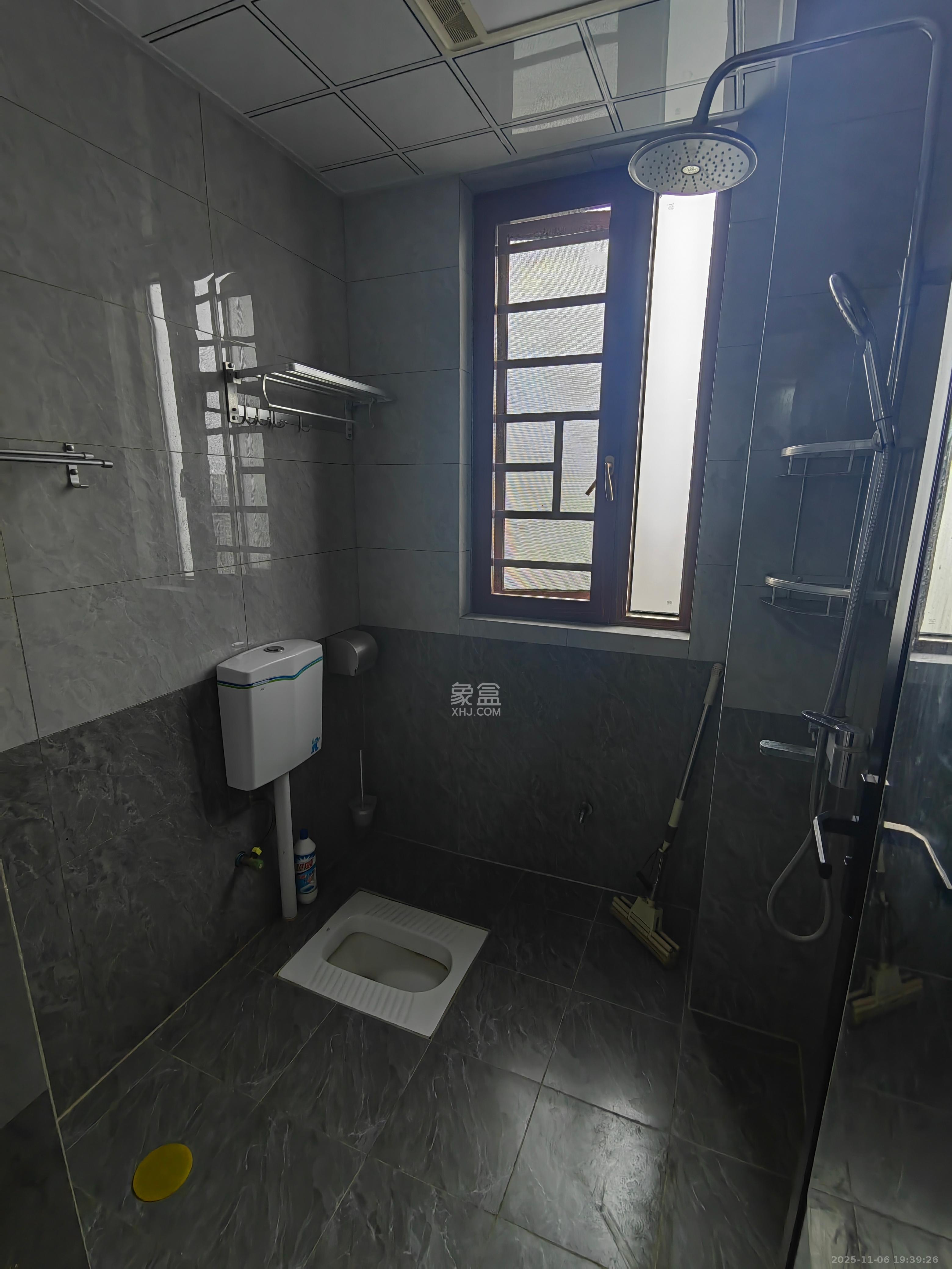 中城苑  2室1厅1卫    2000.0元/月室内图