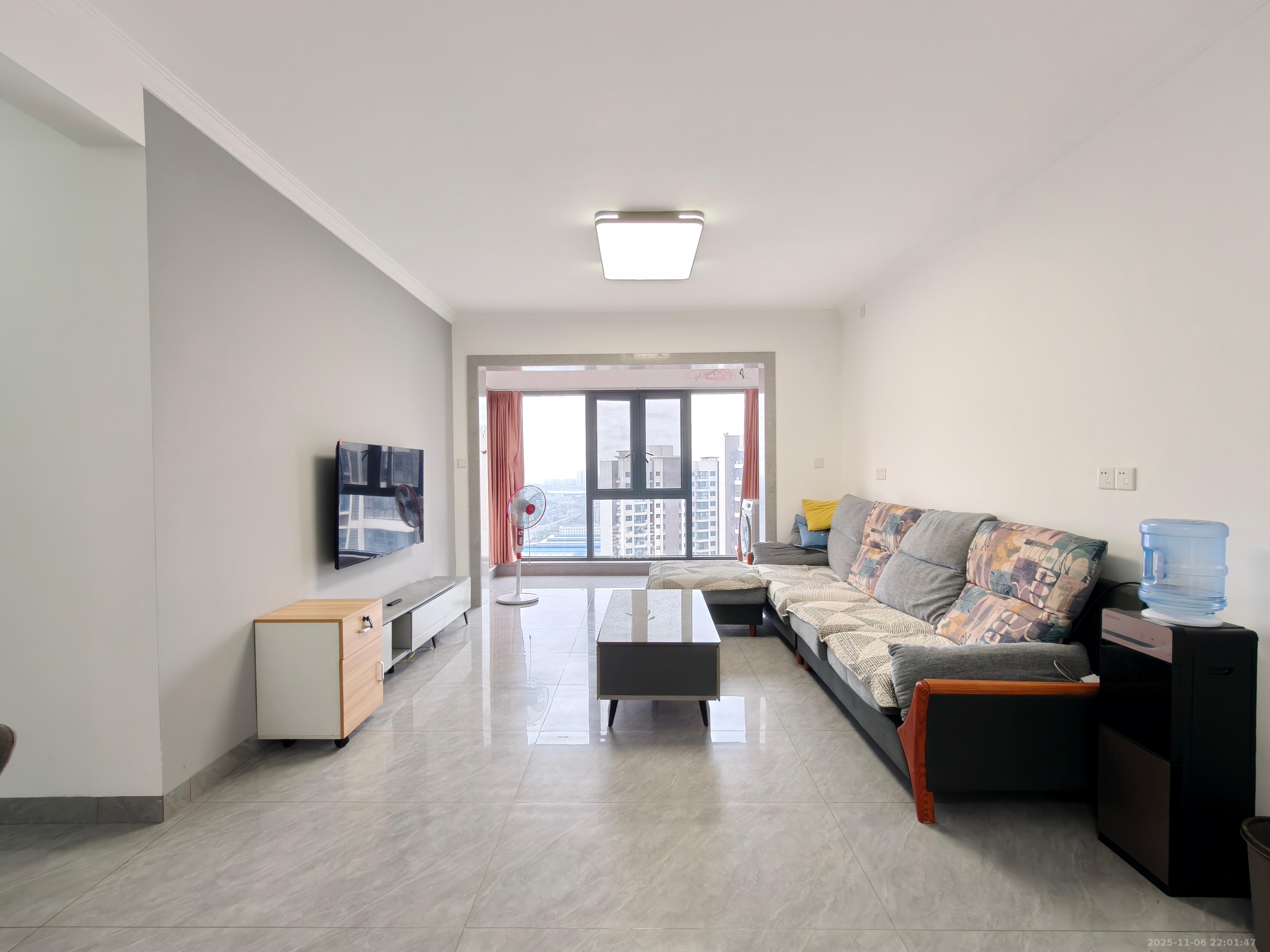 盛地东方芯府 3室2厅2卫 2200.0元/月 盛地东方芯府 3室2厅2卫 2200.0元/月室内图