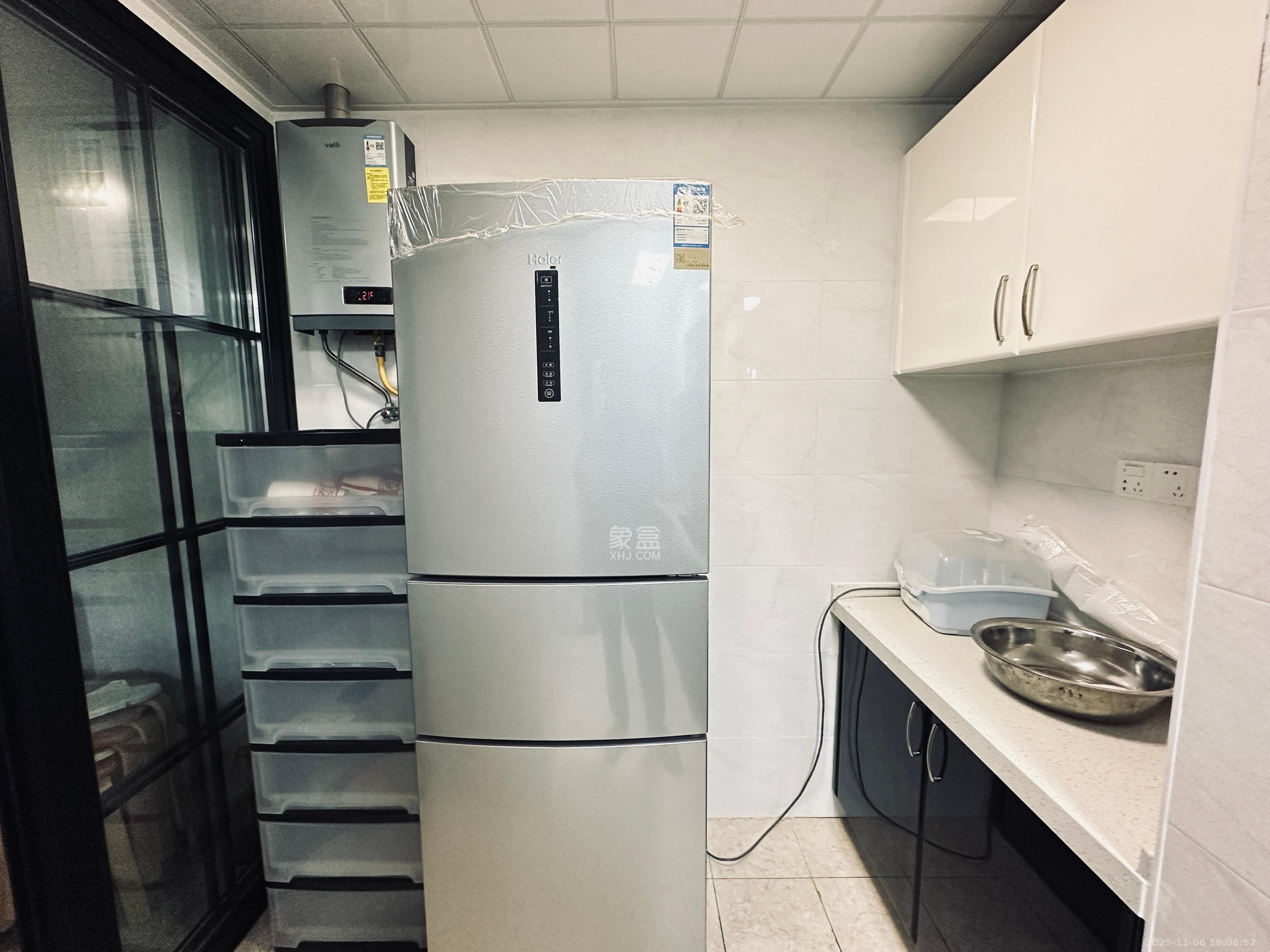 当代滨江MOMA  3室2厅1卫    3500.0元/月室内图