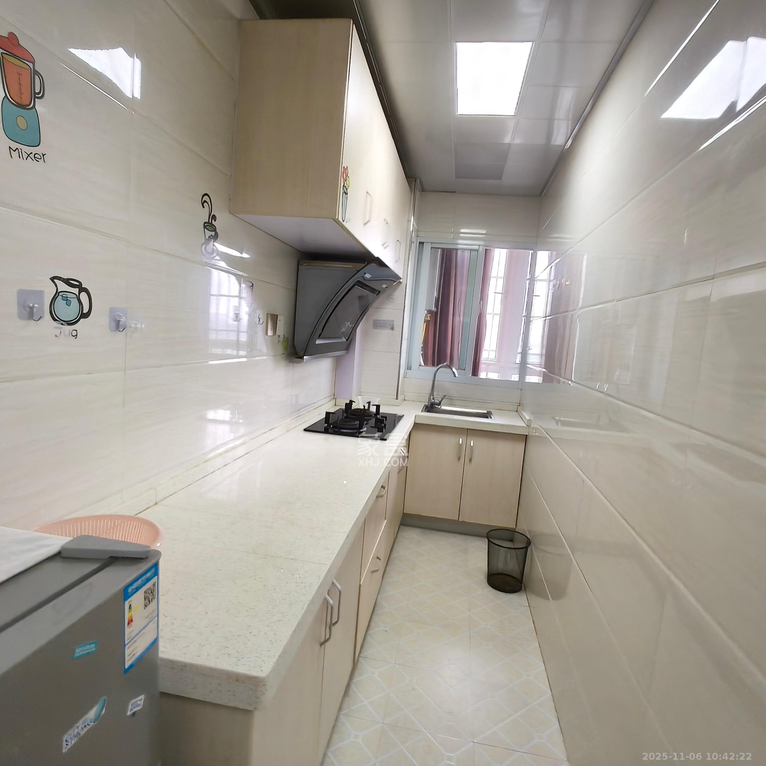 先锋东外滩  1室1厅1卫    1500.0元/月室内图