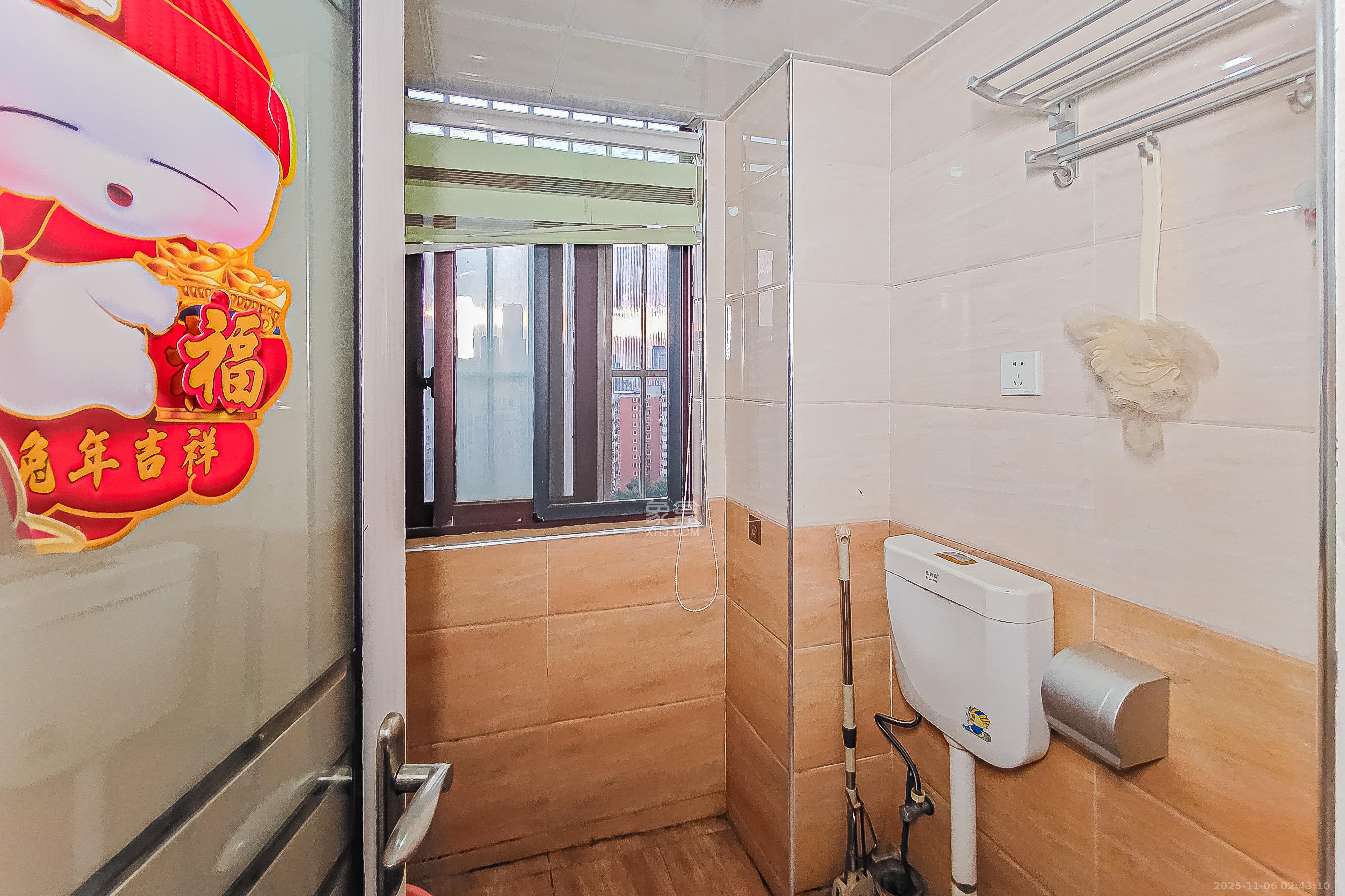 三力公寓(三力国际) 2室1厅1卫 49.8万 三力公寓(三力国际) 2室1厅1卫 49.8万卫生间