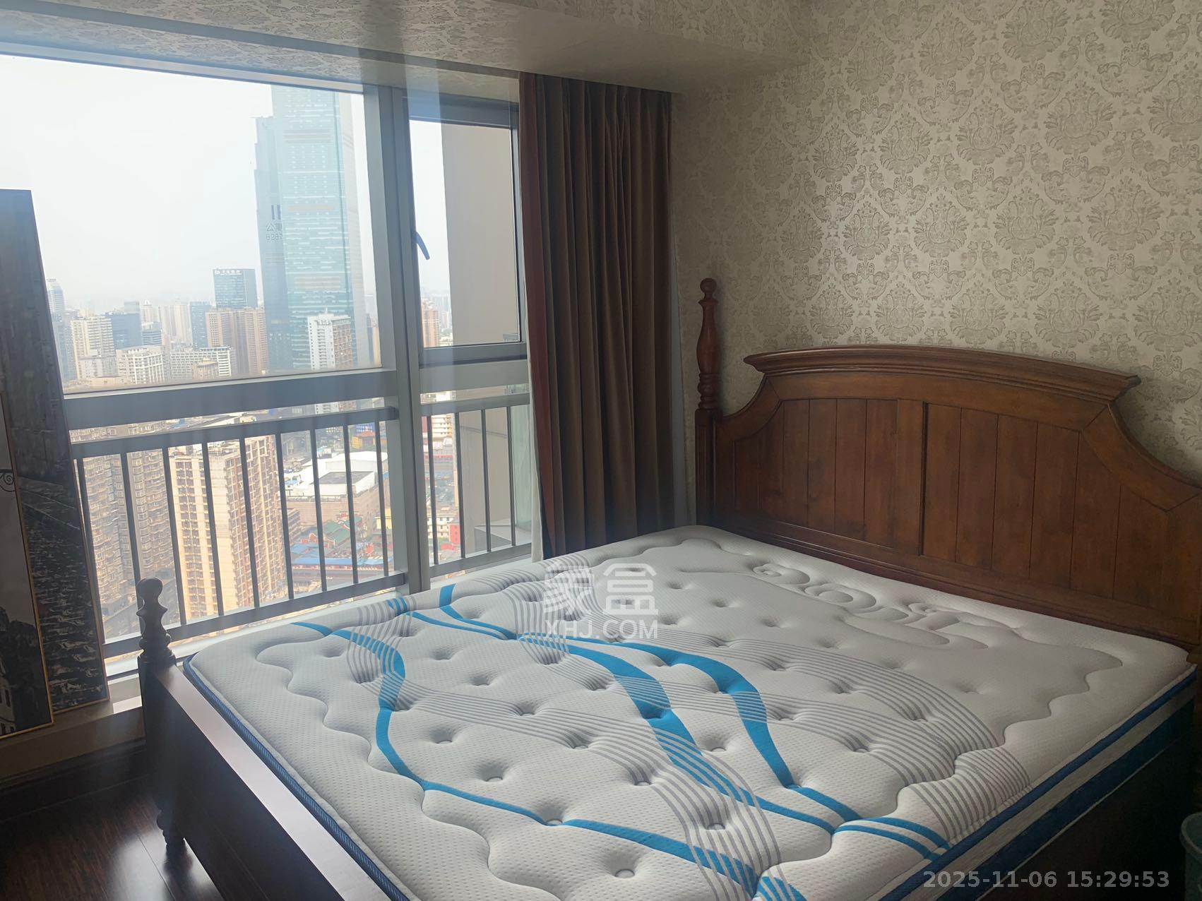 华远隆玺  3室2厅3卫    15000.0元/月室内图