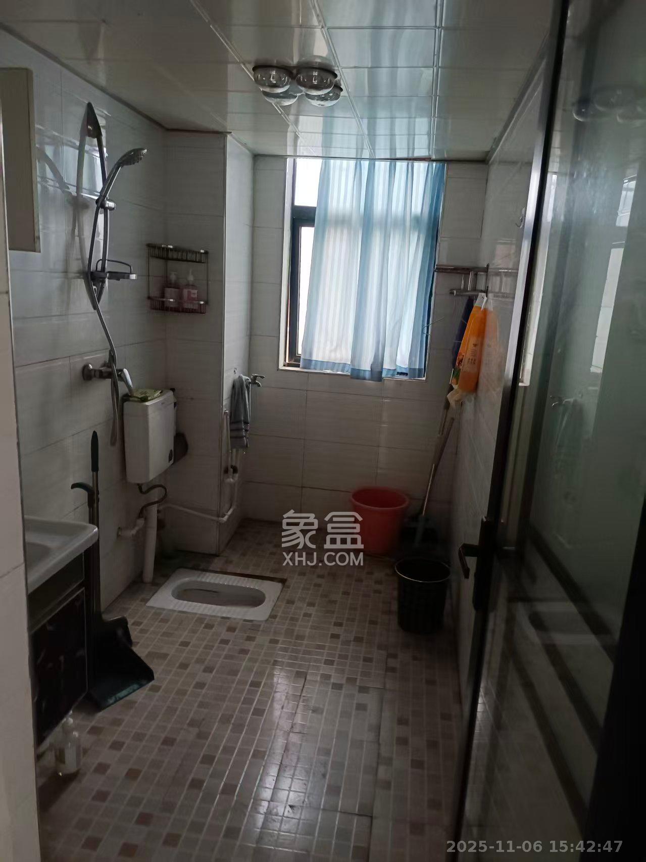 高升金典  3室1厅1卫    2600.0元/月室内图