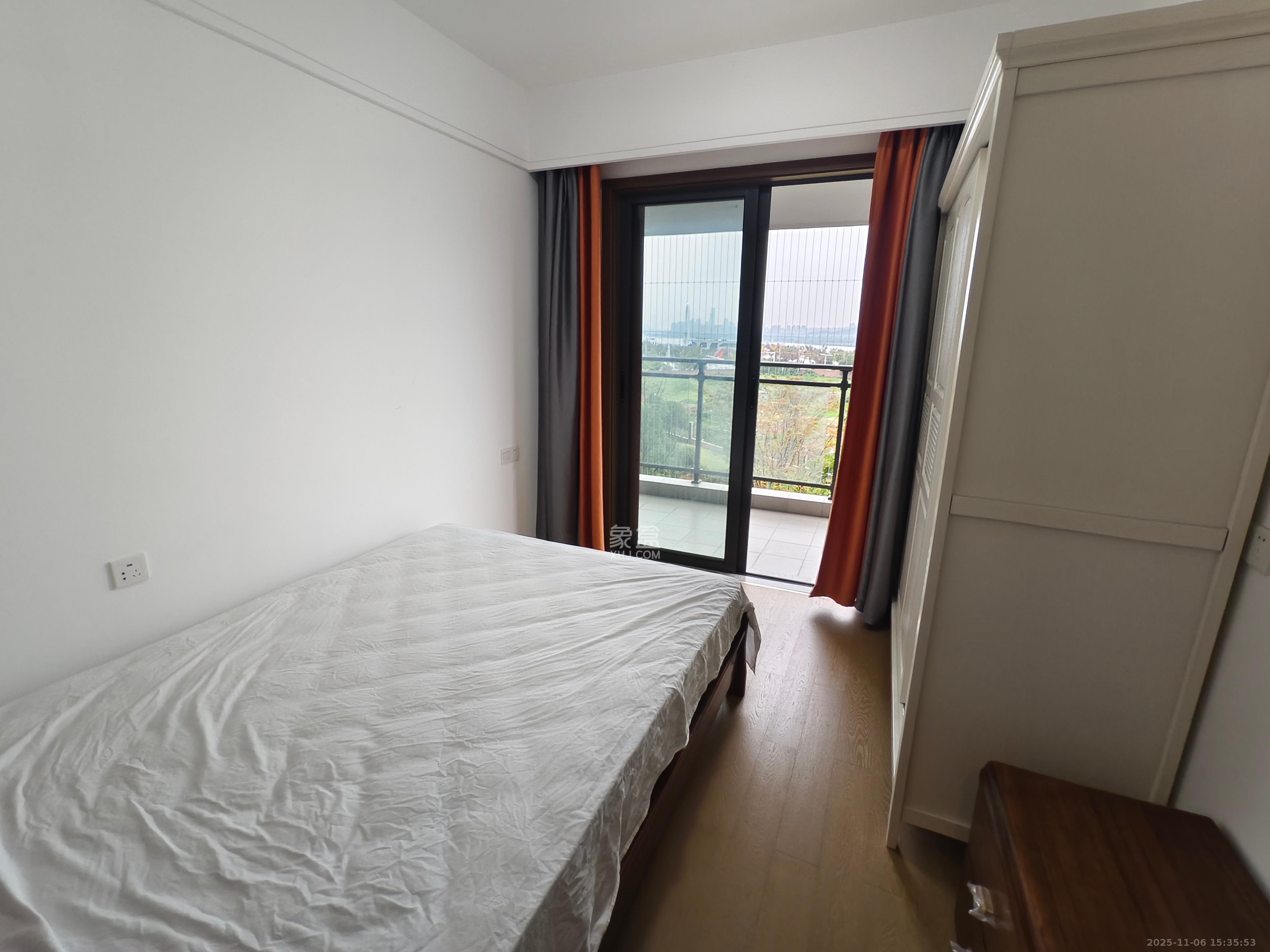 长沙万境潇湘  3室2厅2卫    2800.0元/月室内图