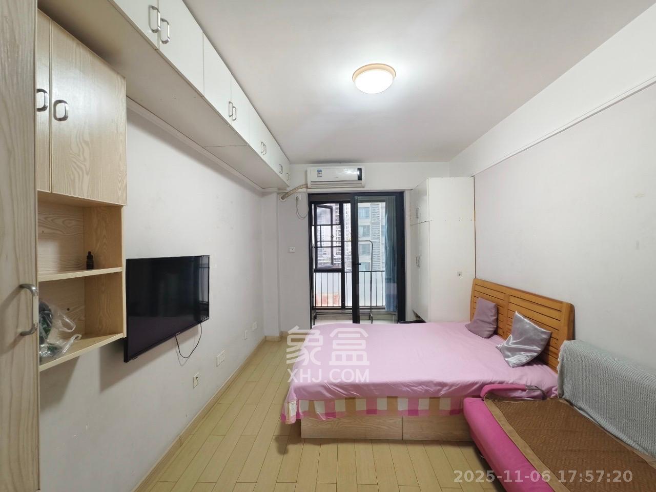 万科城  1室0厅0卫    1100.0元/月室内图