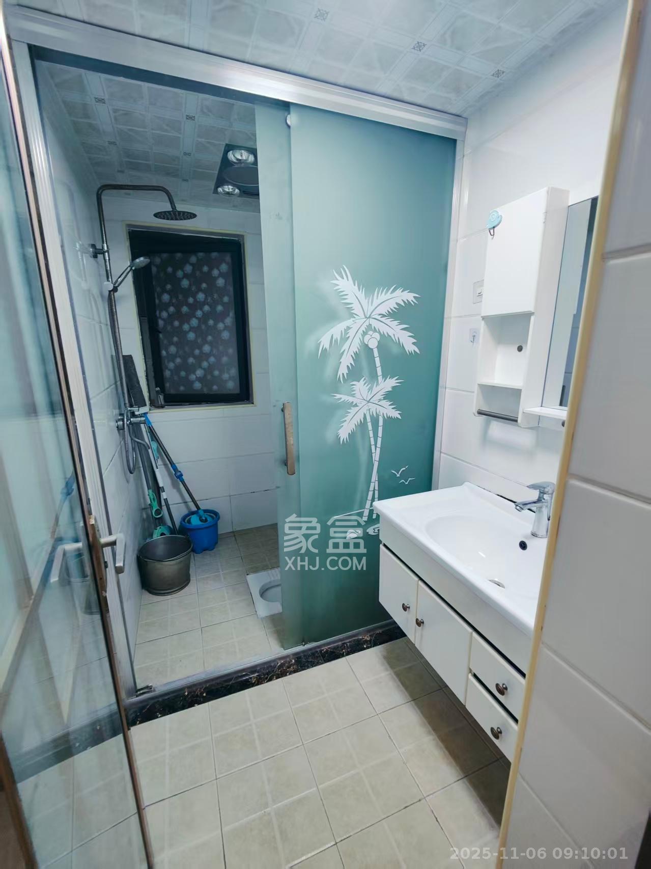 中建芙蓉嘉苑  3室2厅2卫    2200.0元/月室内图