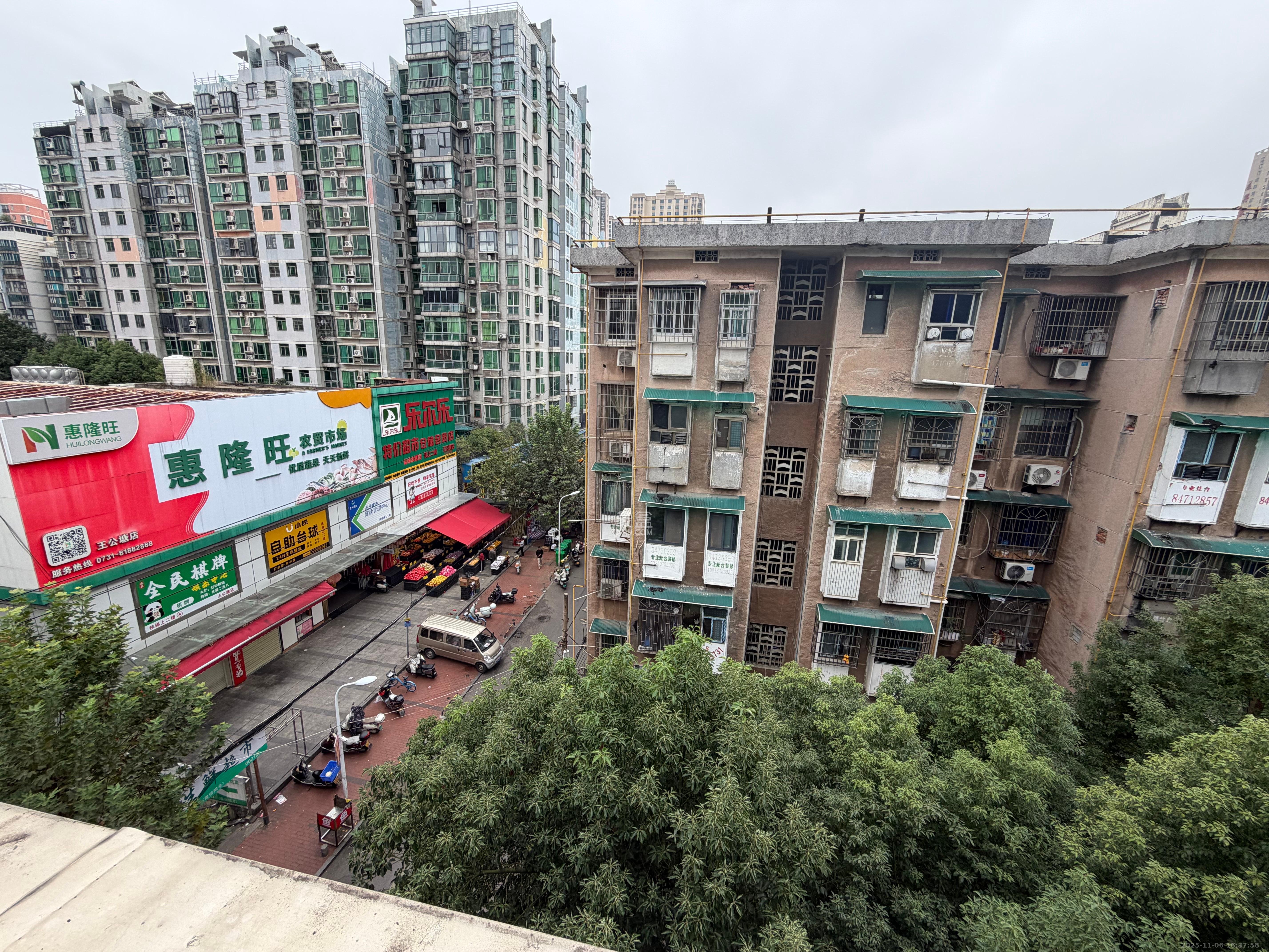 窑岭东村散盘 2室1厅1卫 1400.0元/月 窑岭东村散盘 2室1厅1卫 1400.0元/月室内图