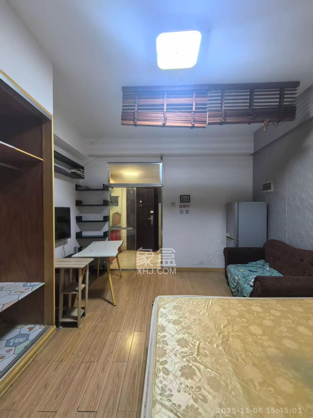 生活艺术城  1室1厅1卫    1300.0元/月室内图