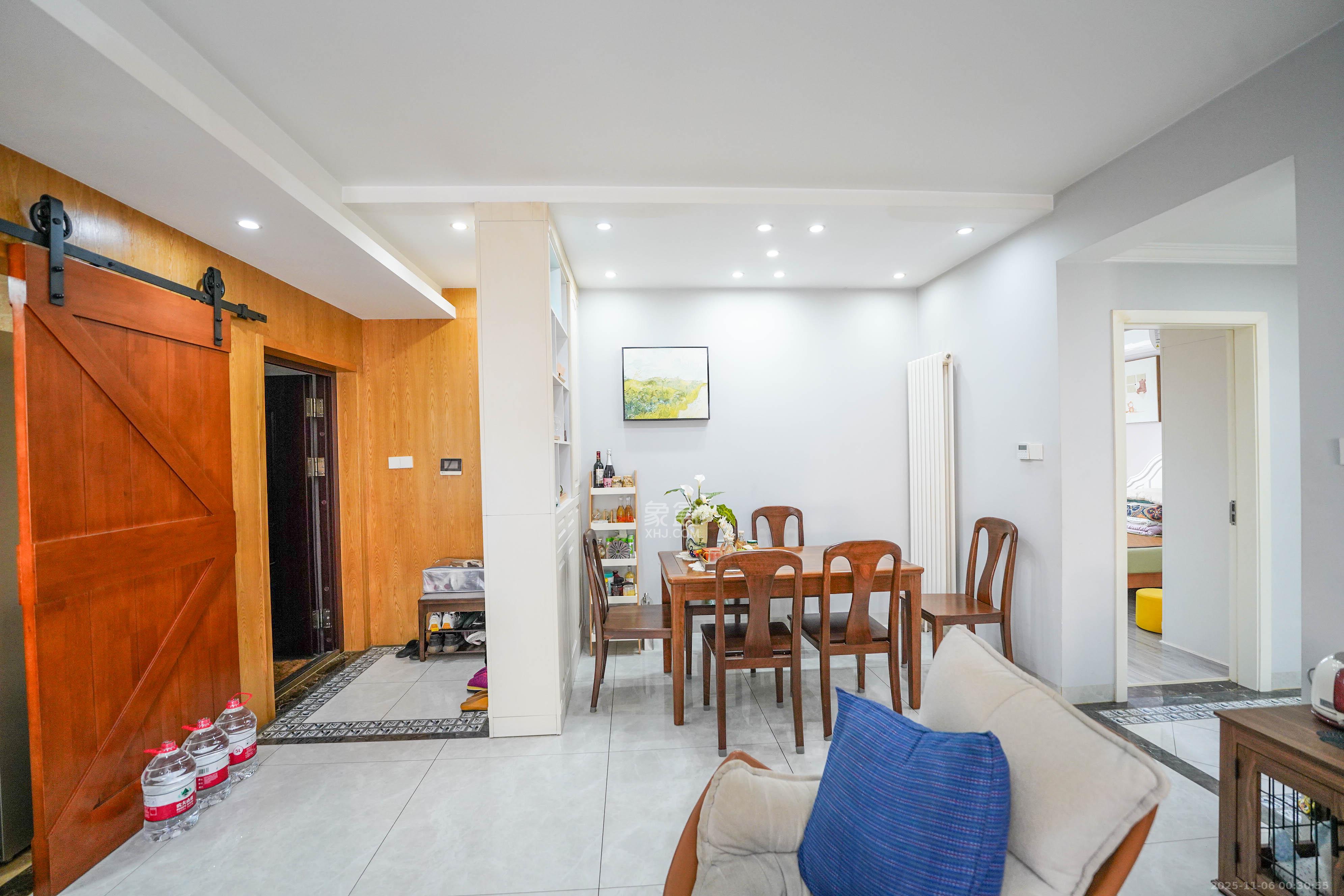 怡海星城 3室2厅2卫 75.0万 怡海星城 3室2厅2卫 75.0万客厅