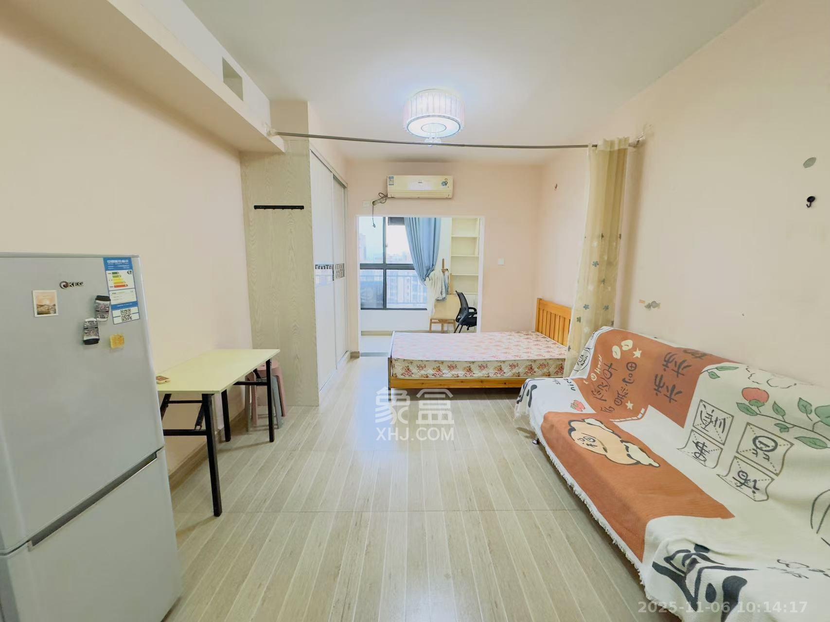 保利麓谷林语I区  1室1厅1卫    1500.0元/月