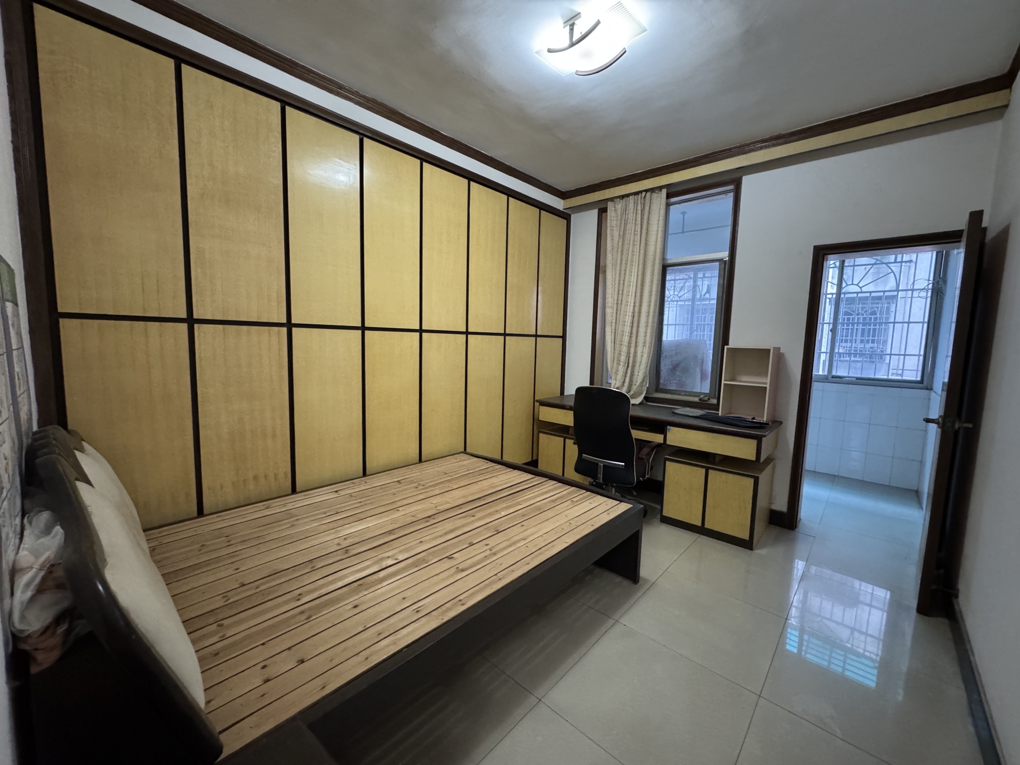 资阳区汽车路办事处三圣殿社区 3室2厅2卫 32.8万 资阳区汽车路办事处三圣殿社区 3室2厅2卫 32.8万卧室