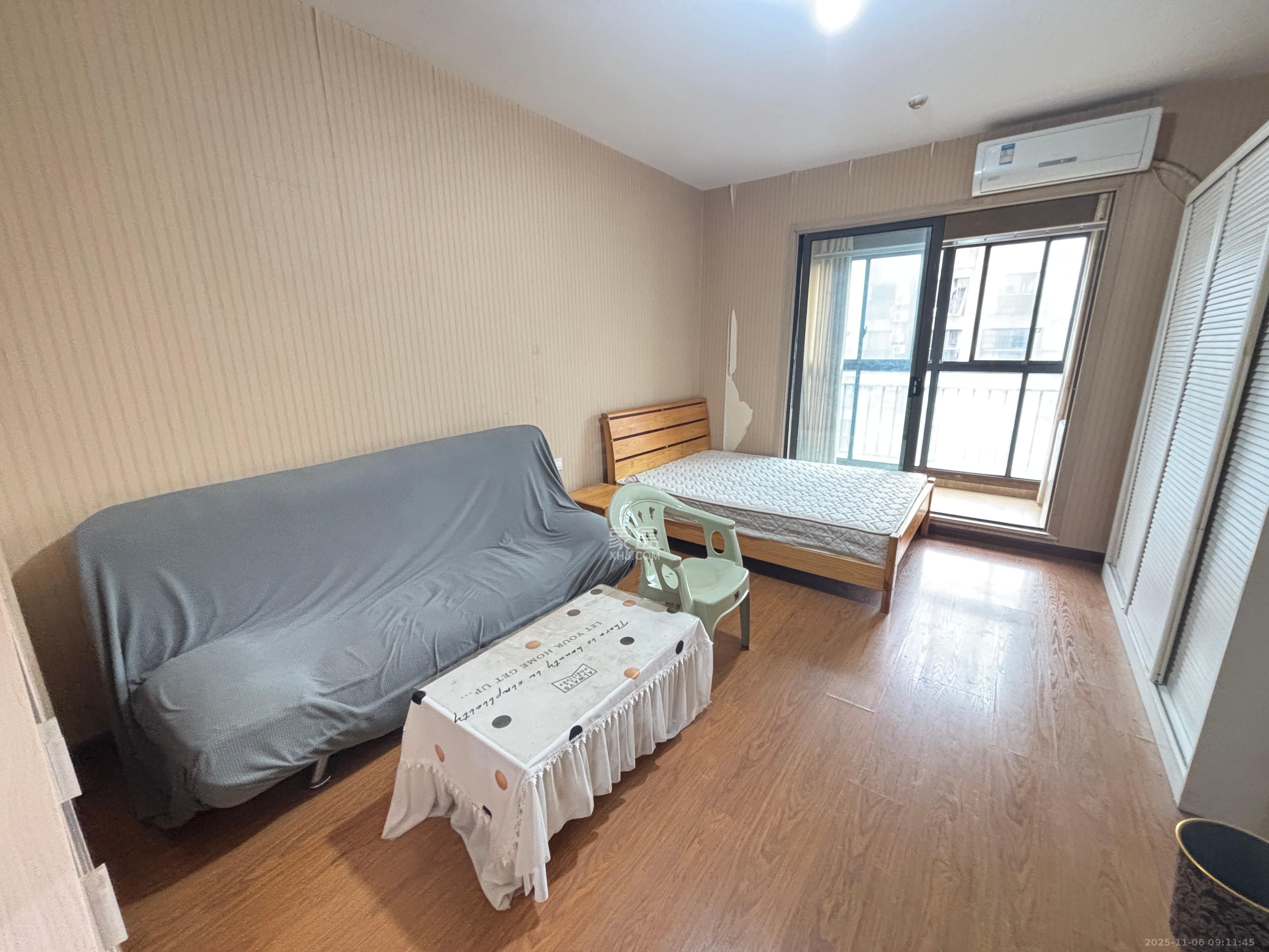 花漾年华(桂花园) 1室1厅1卫 1200.0元/月 花漾年华(桂花园) 1室1厅1卫 1200.0元/月室内图