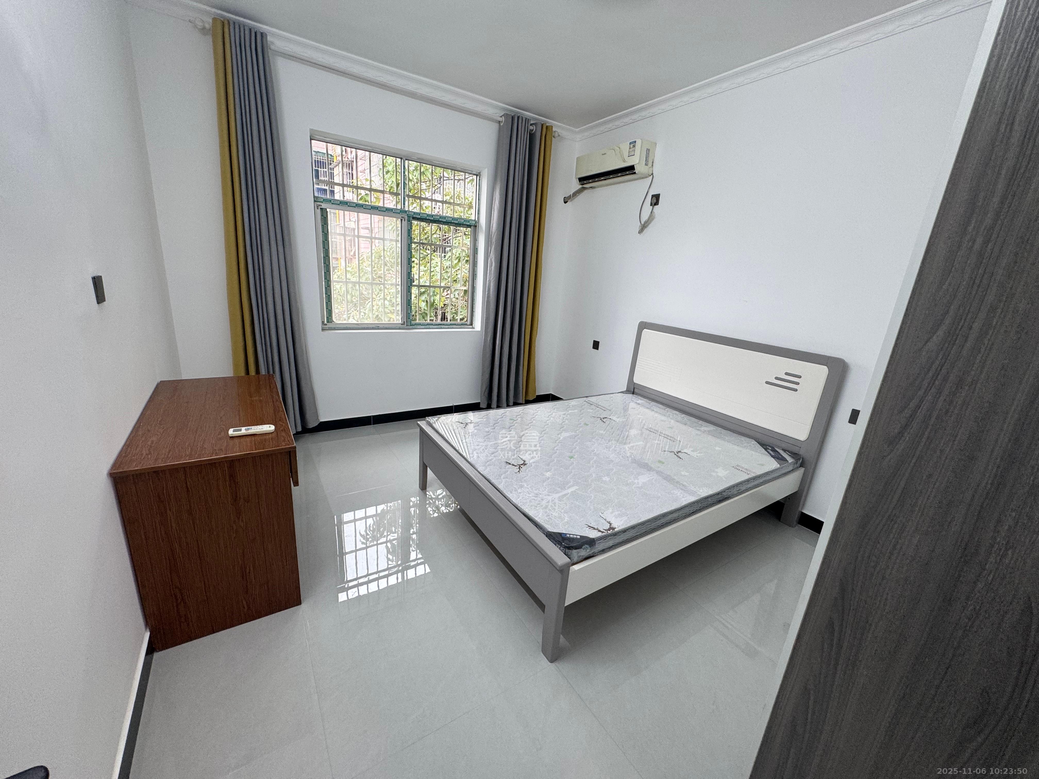 湖商住宅楼 2室2厅1卫 2500.0元/月 湖商住宅楼 2室2厅1卫 2500.0元/月室内图