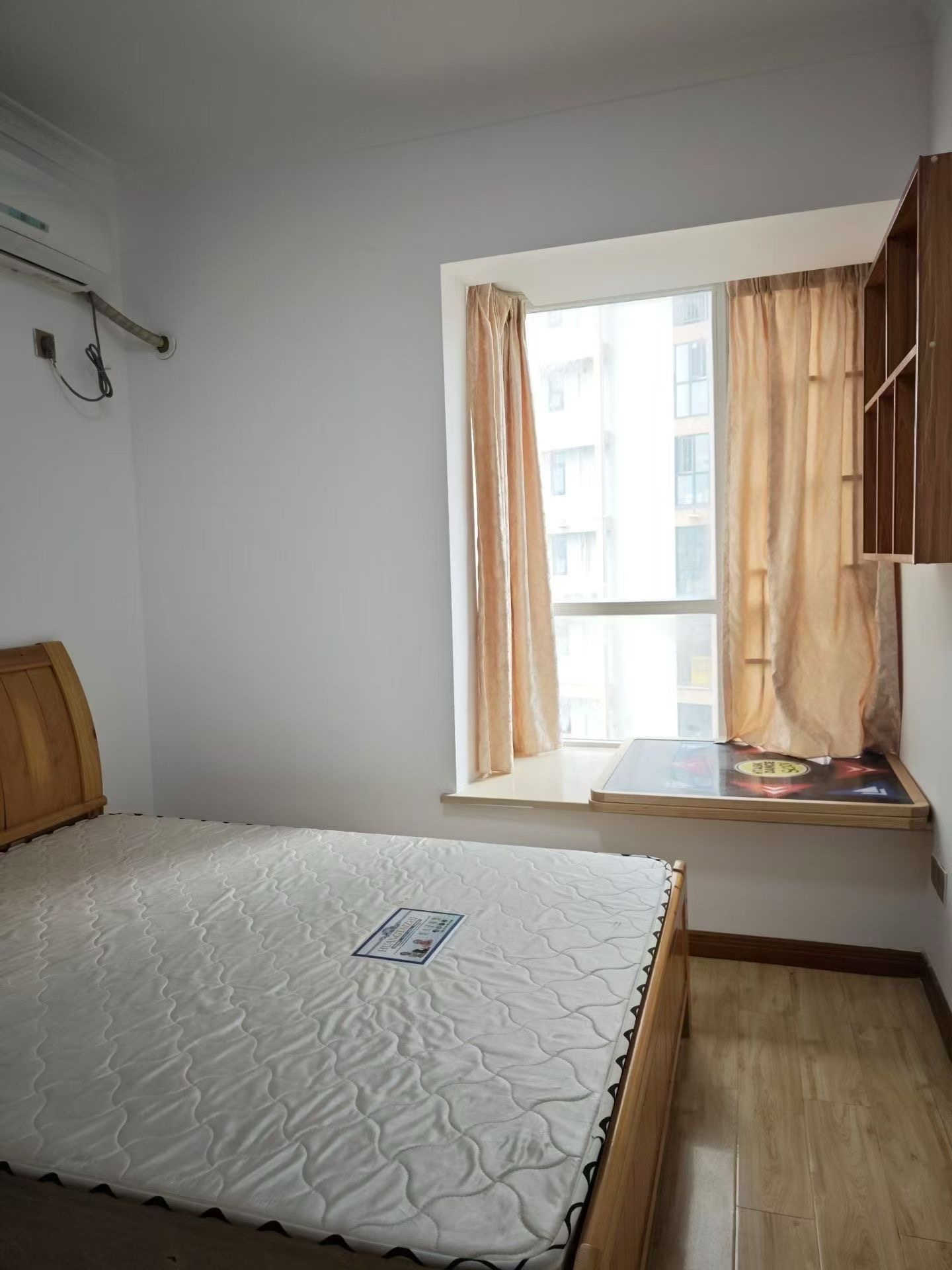 高盛澧园一二期  2室1厅1卫    1600.0元/月室内图