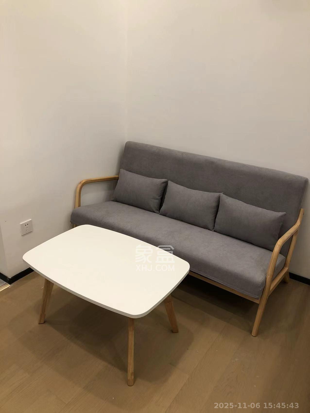 万科金色梦想D区  1室1厅1卫    1650.0元/月室内图