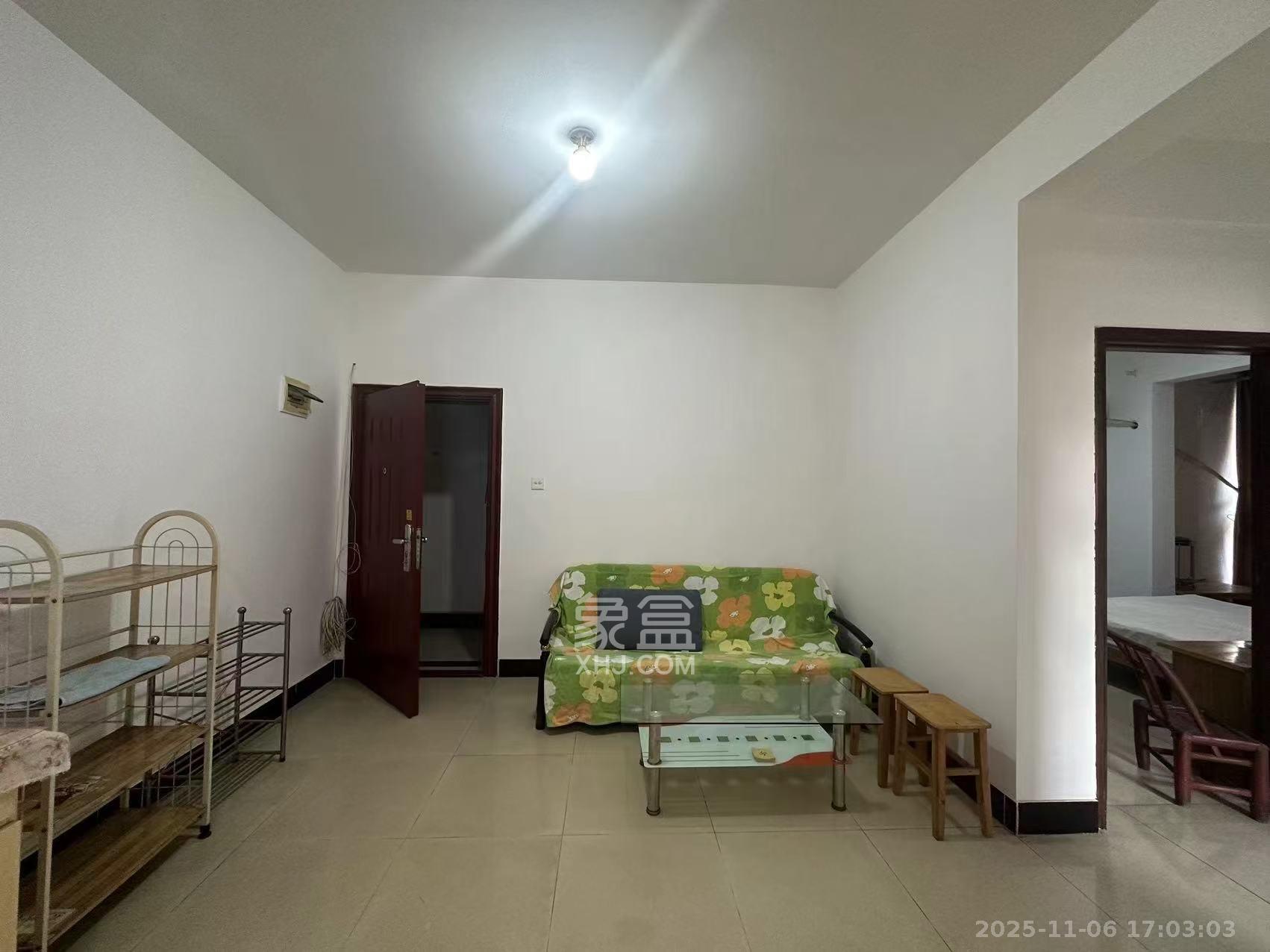 东方新世界 2室2厅1卫 2200.0元/月 东方新世界 2室2厅1卫 2200.0元/月室内图