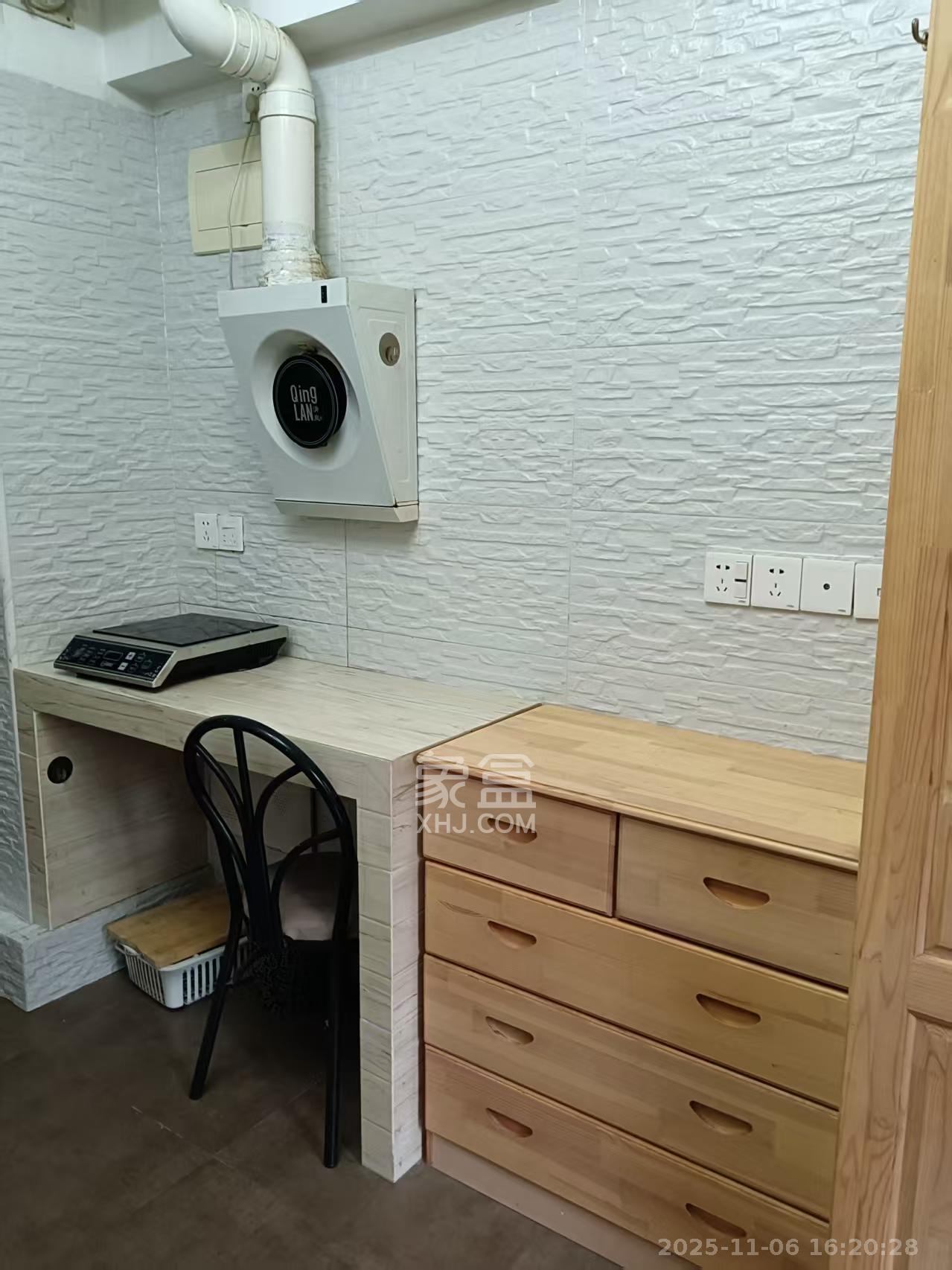 中建芙蓉嘉苑  1室1厅1卫    950.0元/月室内图