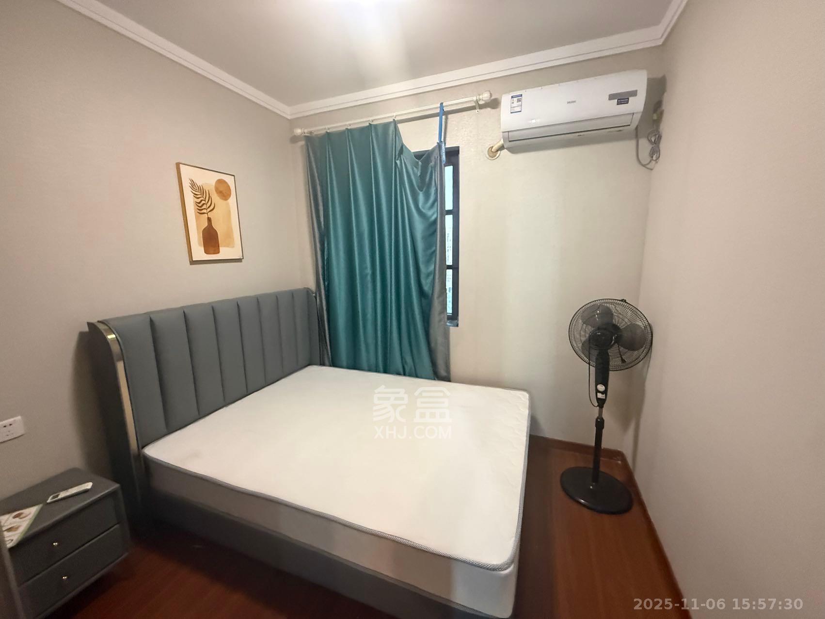 荣泰广场  3室2厅2卫    2600.0元/月室内图