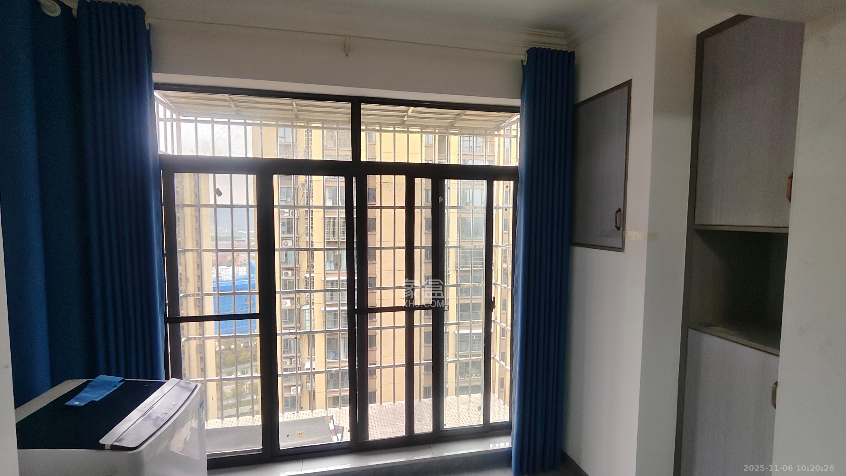 和润园三期 2室2厅1卫 2200.0元/月 和润园三期 2室2厅1卫 2200.0元/月室内图