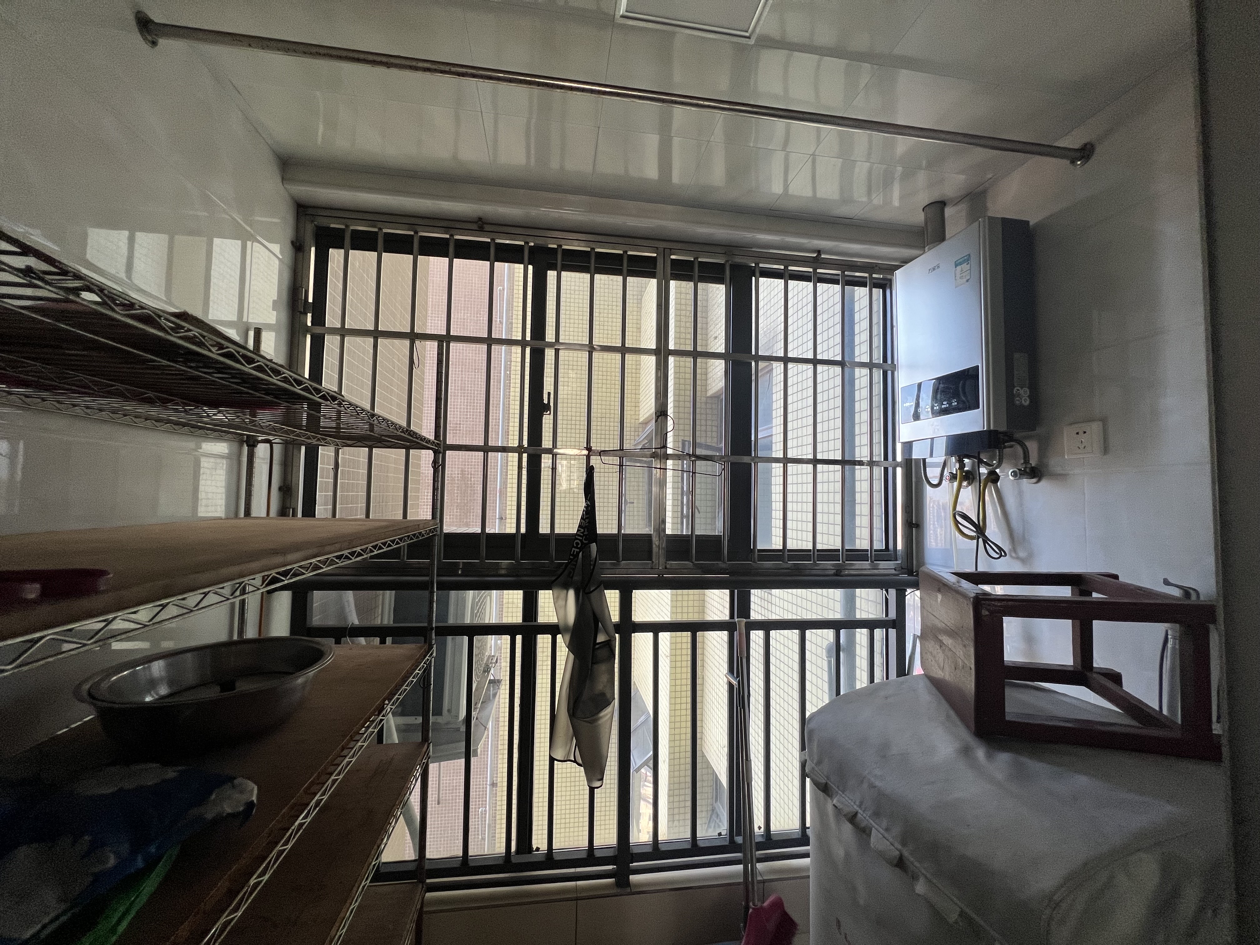 幸福嘉园  1室0厅0卫    59.8万阳台